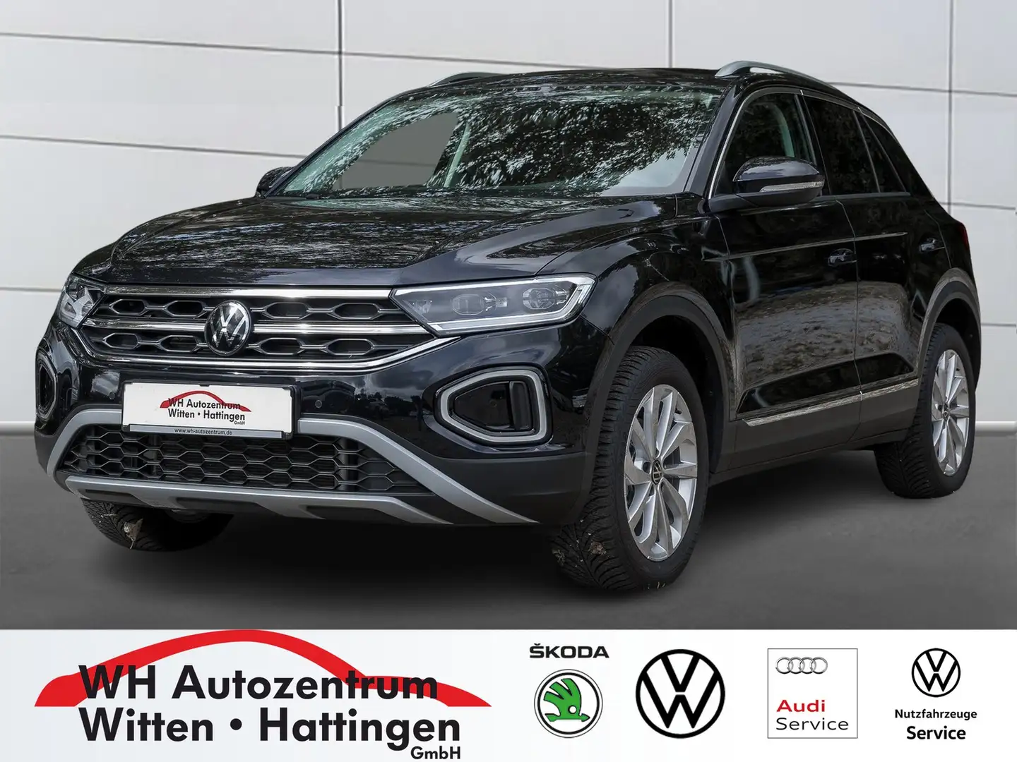 Volkswagen T-Roc 1.5 TSI DSG Style NAVI AHK ACC REARVIEW Zwart - 1