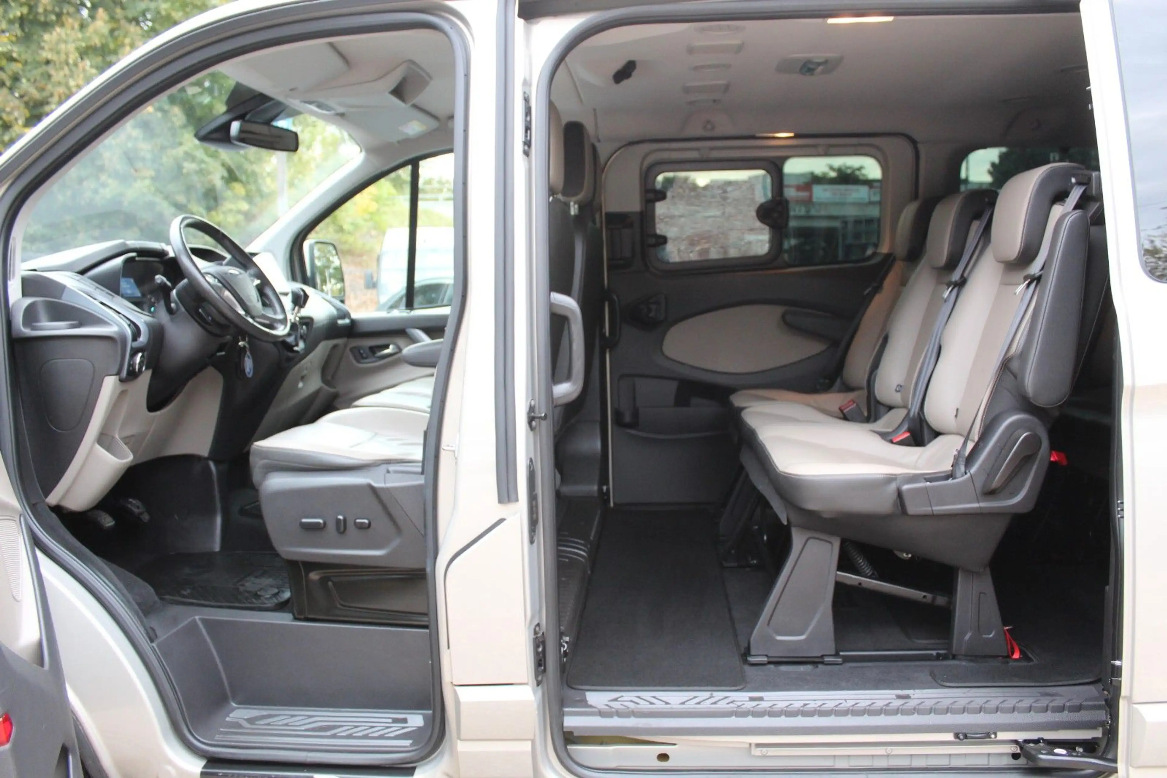Ford Tourneo Custom Titanium 9-SITZER EURO-6 ANDROID — photo 13
