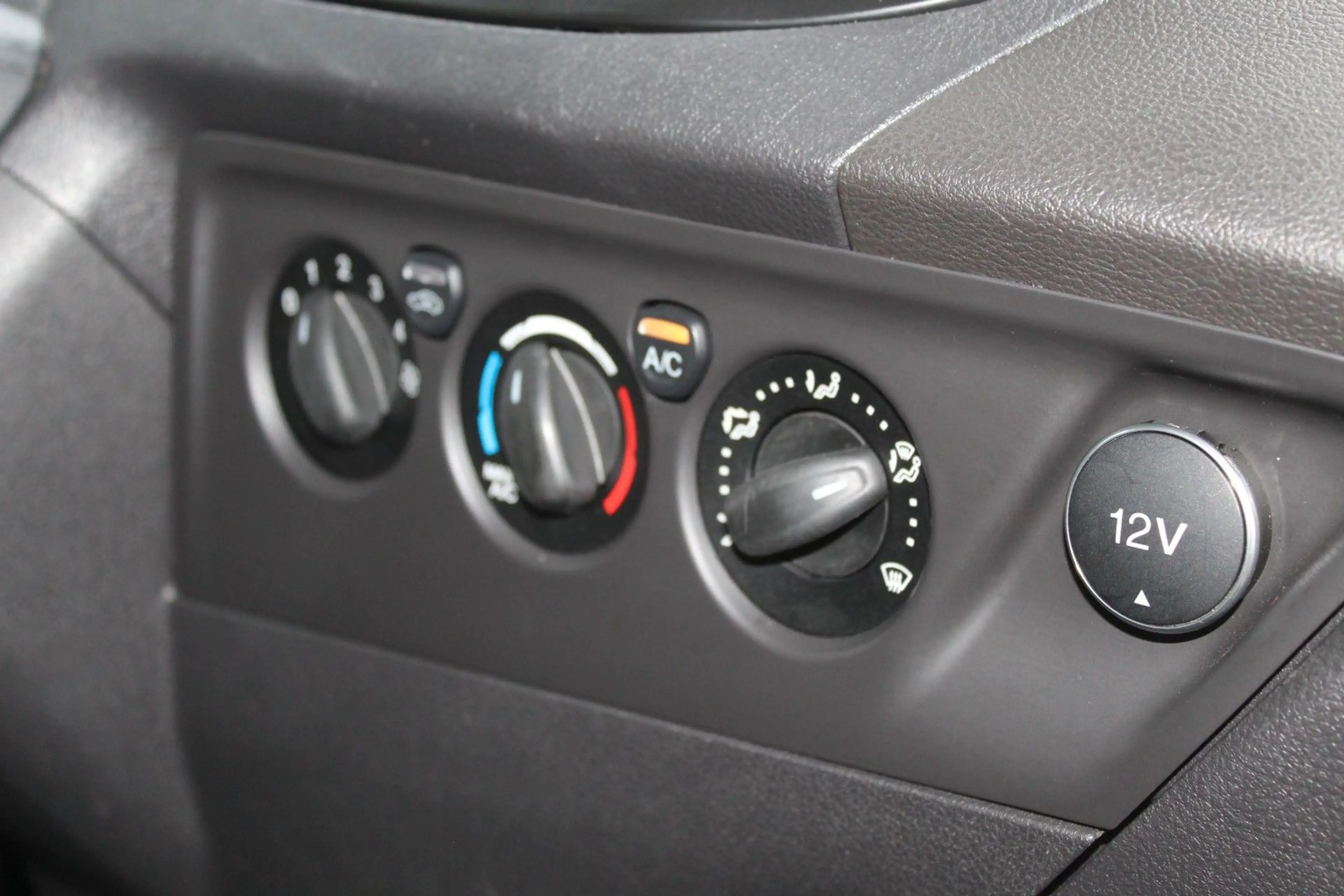 Ford Tourneo Custom Titanium 9-SITZER EURO-6 ANDROID — photo 28