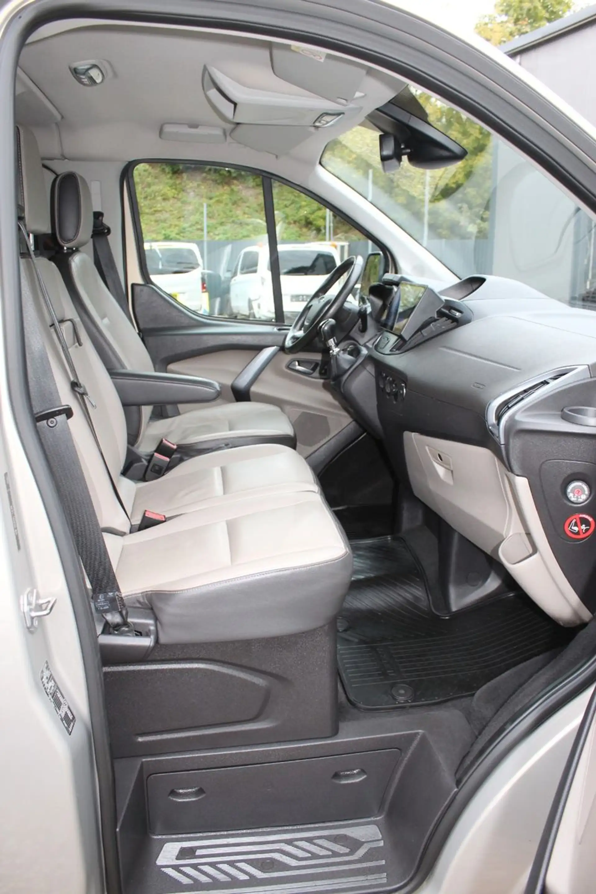 Ford Tourneo Custom Titanium 9-SITZER EURO-6 ANDROID — photo 25