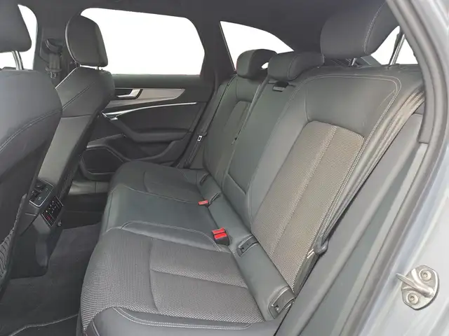 Audi A6 view 10