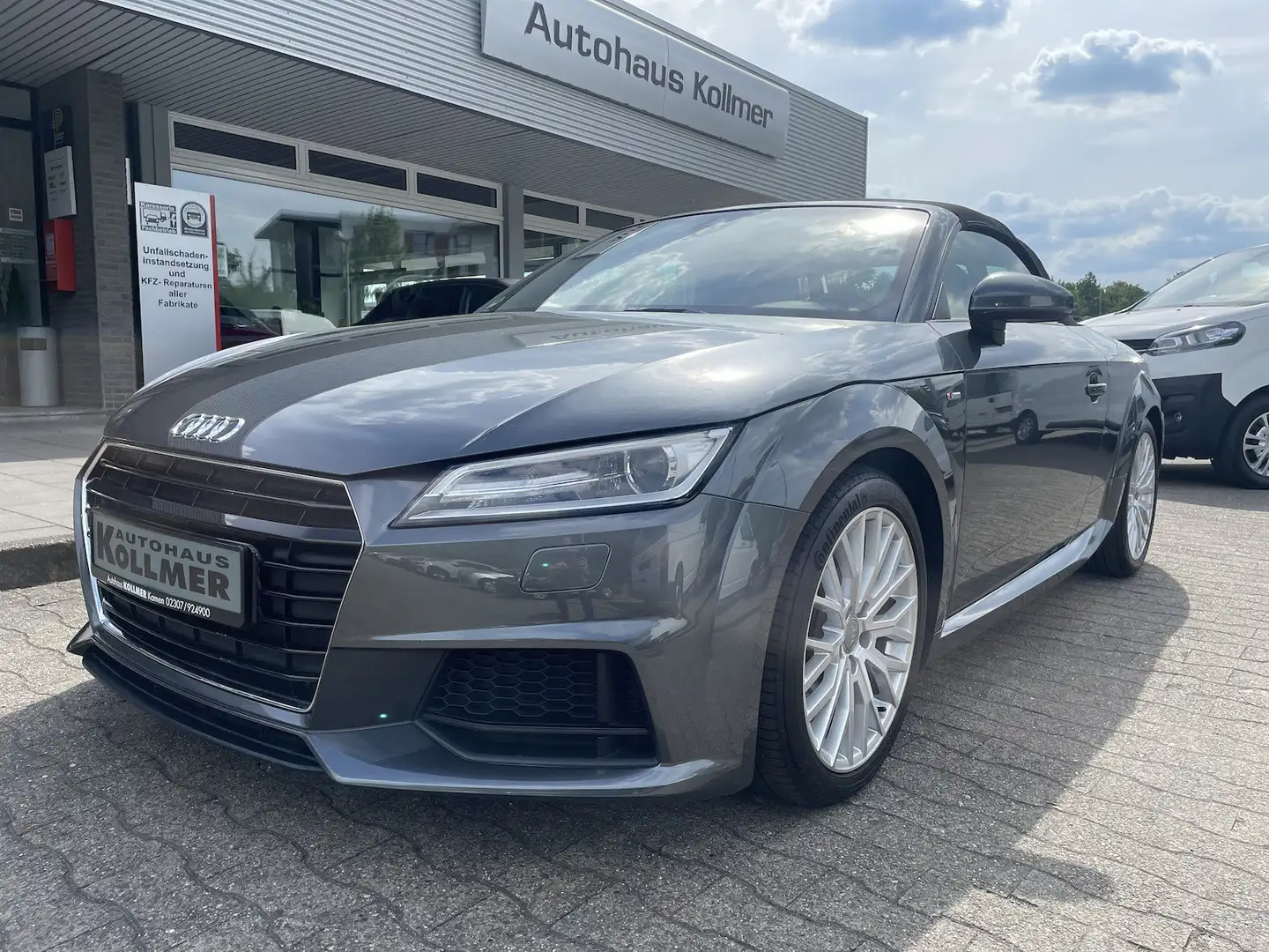 Audi TT 2.0 TFSI S Line Navi*Xenon*Virtual*PDC*SHZ Grijs - 2