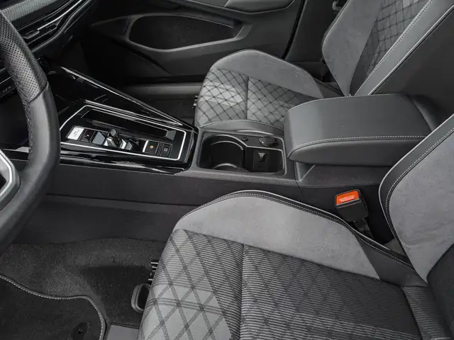 Volkswagen Golf view 14