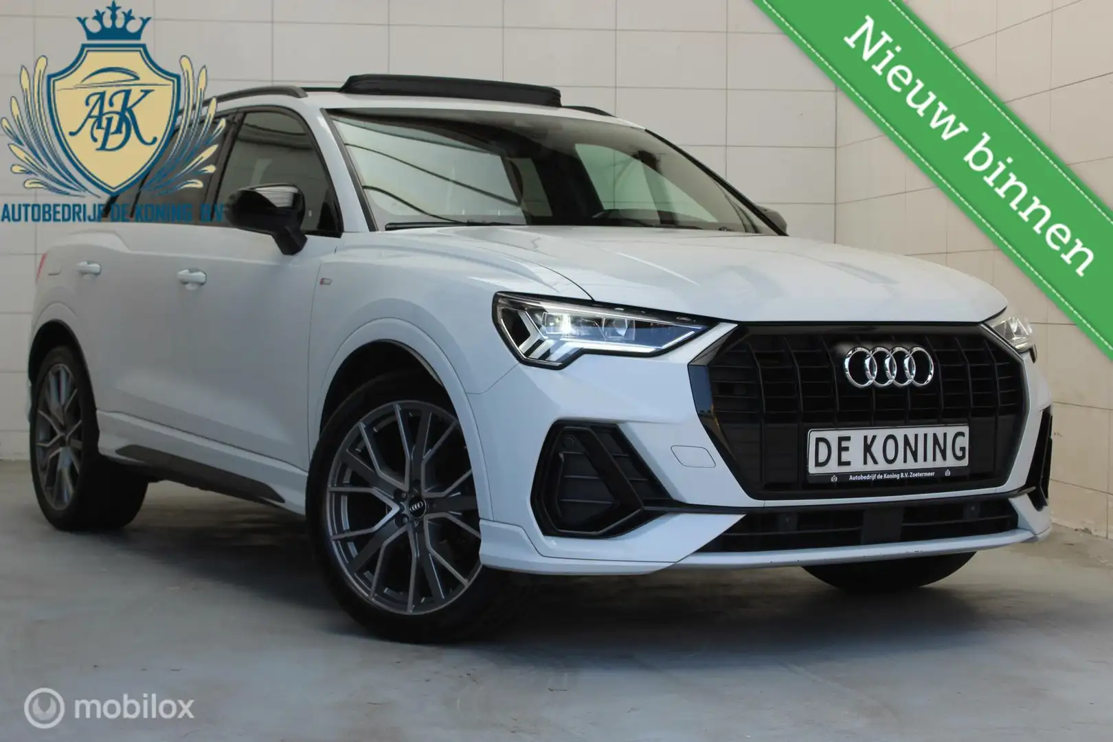 Audi Q3 35 TFSI 3x S LINE Pro PANO Trekhaak keyless camera Wit - 2