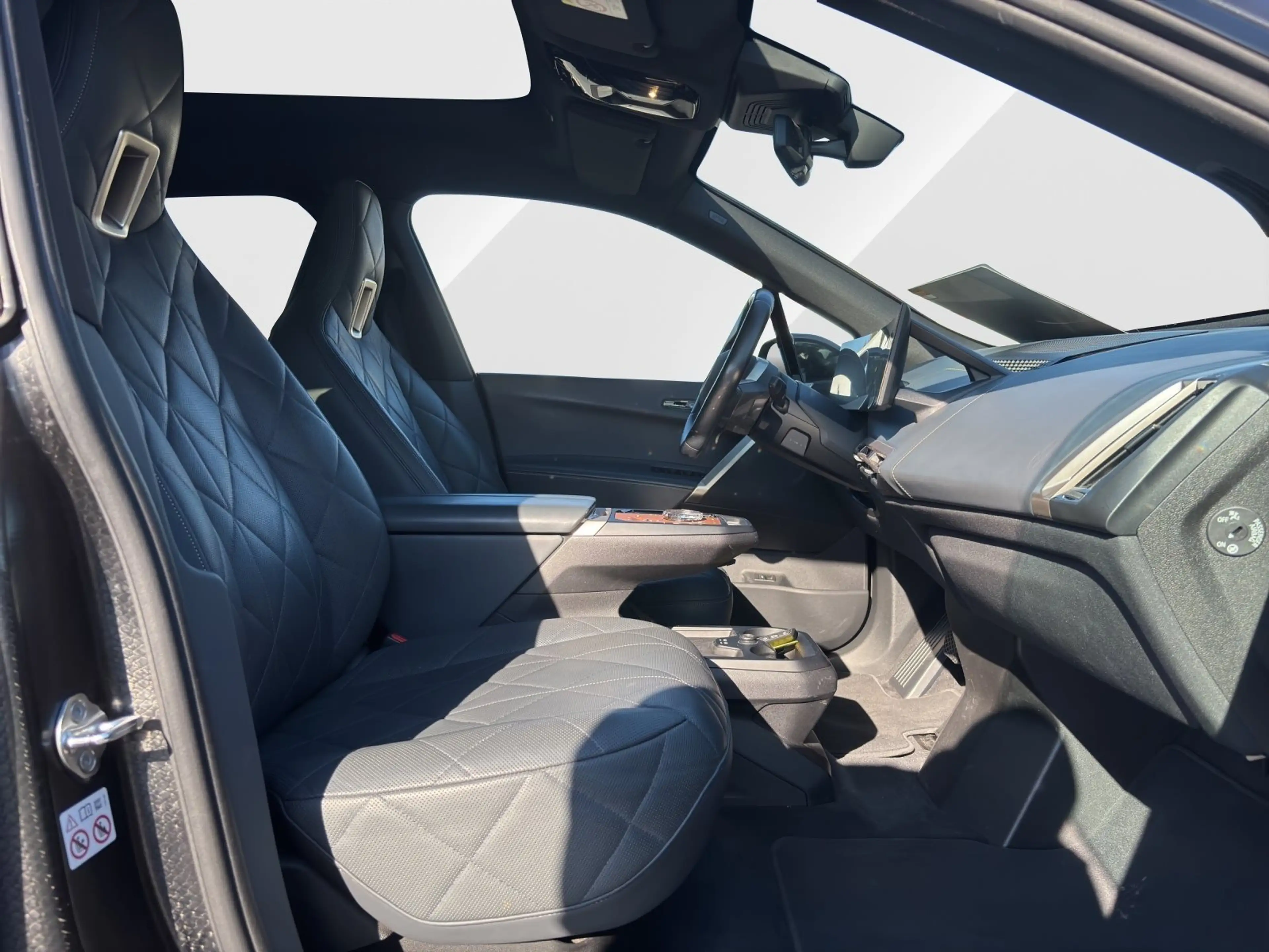 BMW iX xDrive40 Sportpaket | AHK | Driv.Assist. Prof. | P — photo 14
