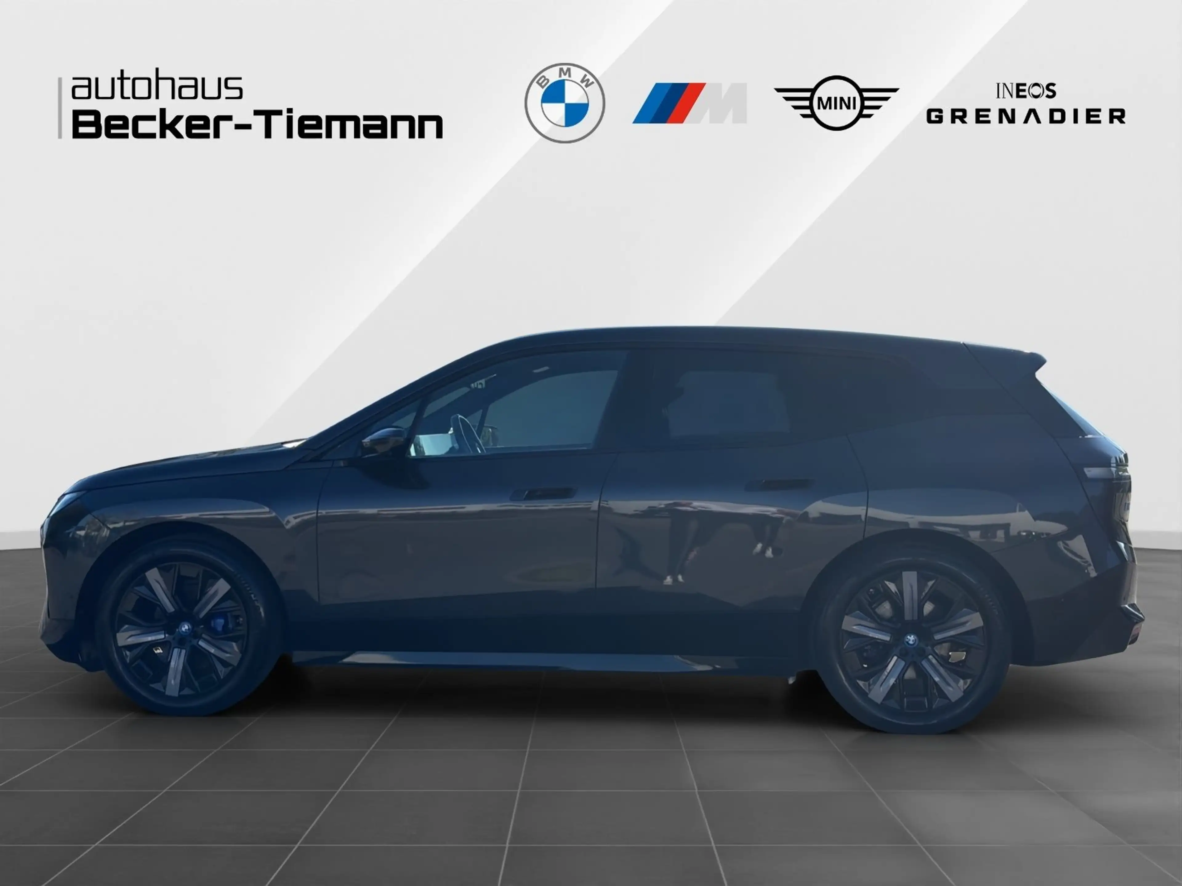 BMW iX xDrive40 Sportpaket | AHK | Driv.Assist. Prof. | P — photo 3