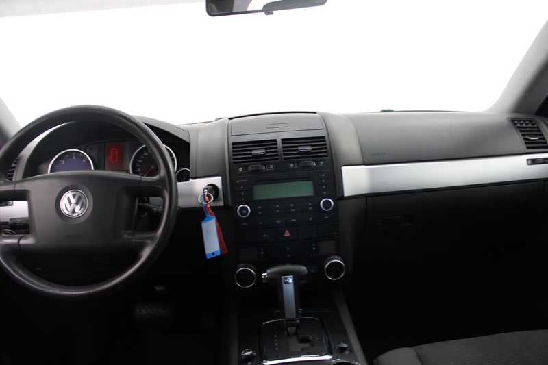Volkswagen Touareg R5 TDI D-PF — photo 5