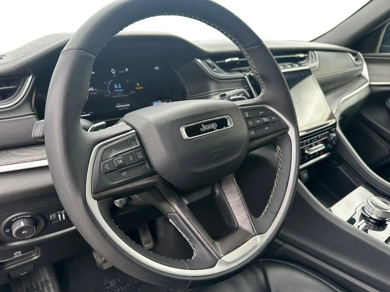 Jeep Grand Cherokee снимка Jeep Grand Cherokee