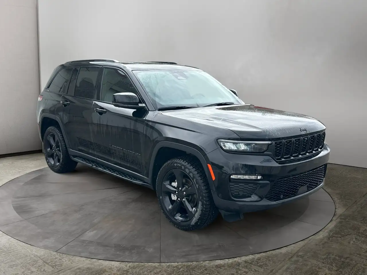Jeep Grand Cherokee снимка Jeep Grand Cherokee