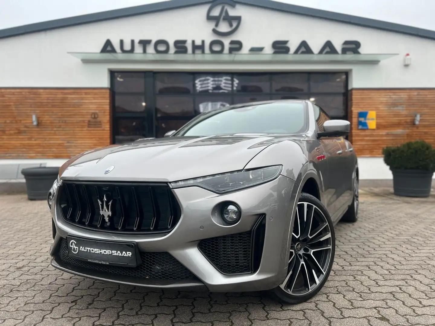 Maserati Levante Trofeo V8/22ZOLL/PANO/Carbon Argintiu - 1