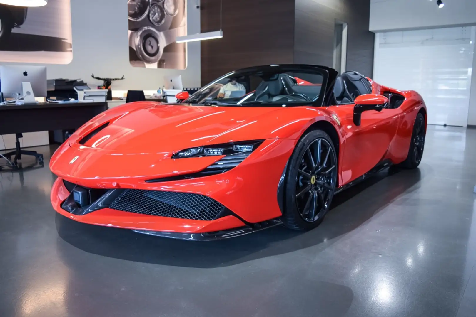 Ferrari SF90 Spider Rojo - 2