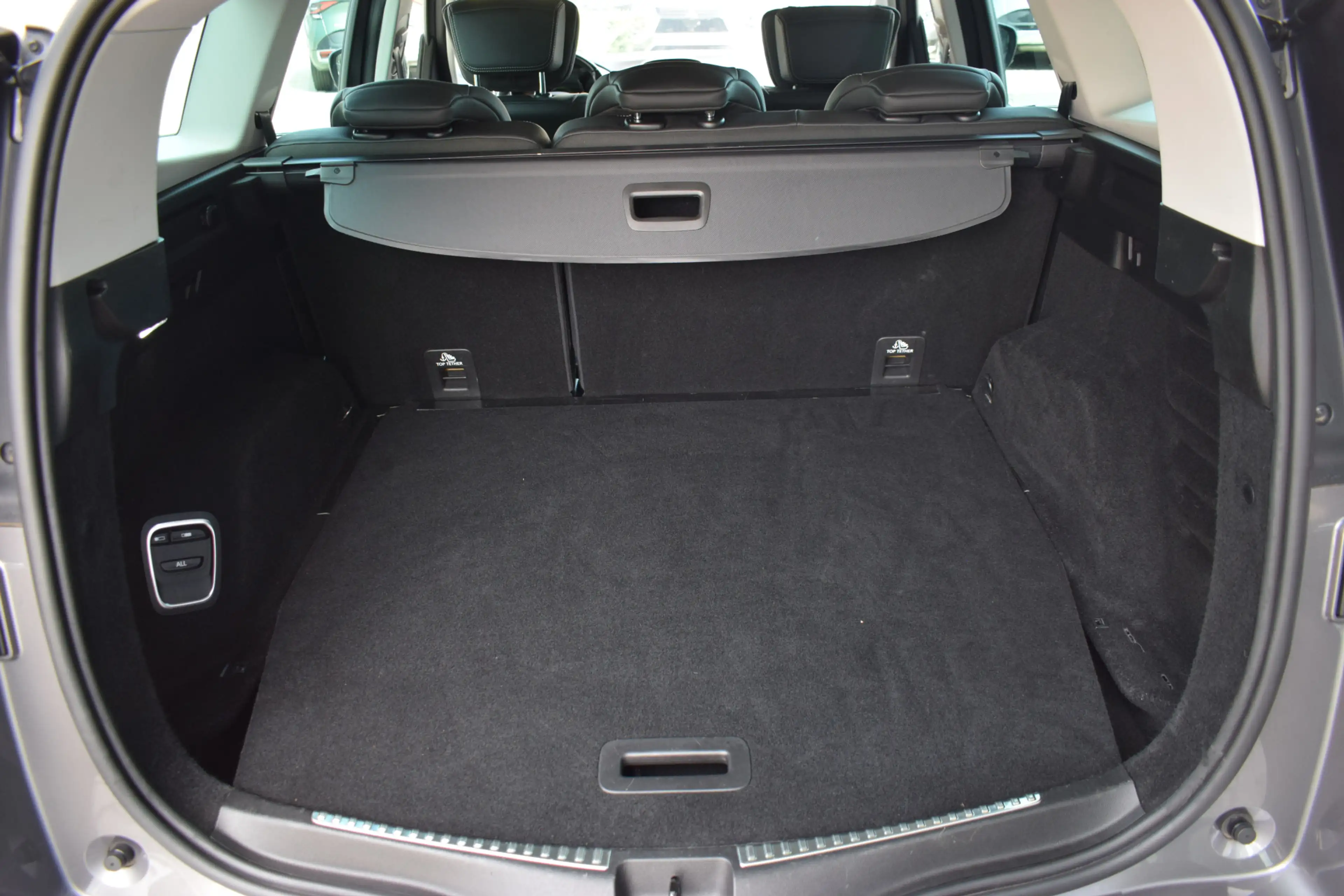 Renault Grand Scenic 1.3 TCe Initiale Paris Automaat Leder | Trekhaak | — photo 12