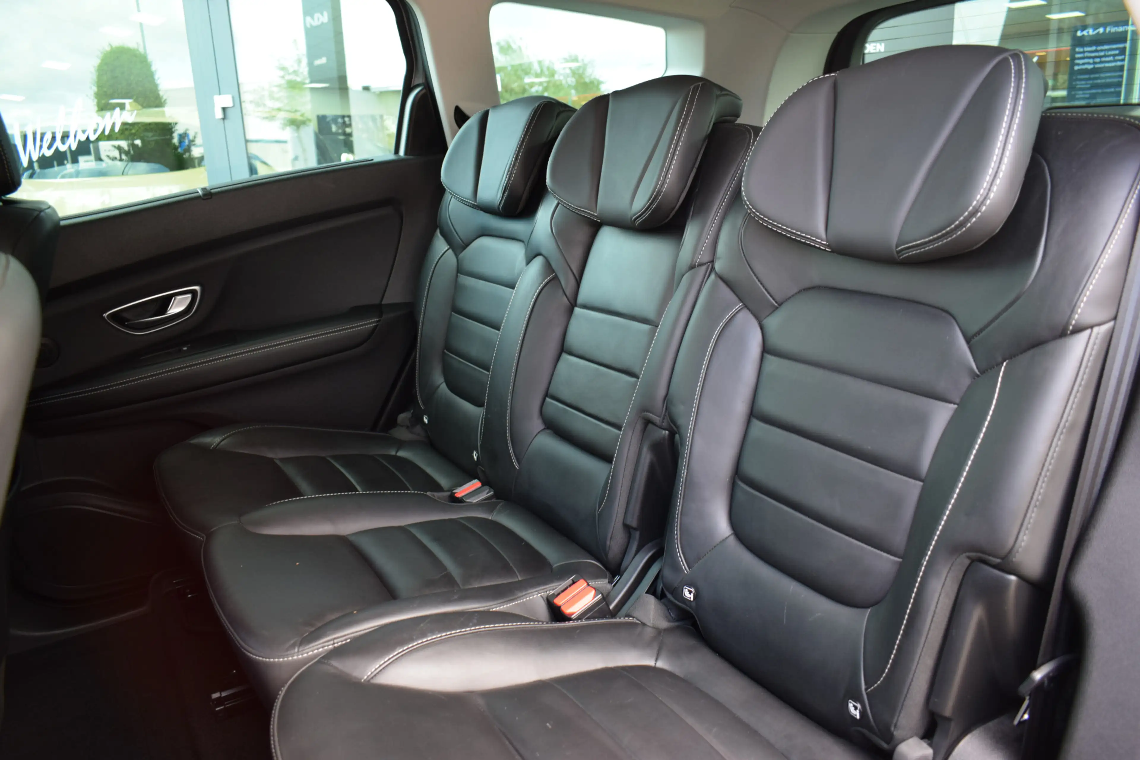Renault Grand Scenic 1.3 TCe Initiale Paris Automaat Leder | Trekhaak | — photo 11