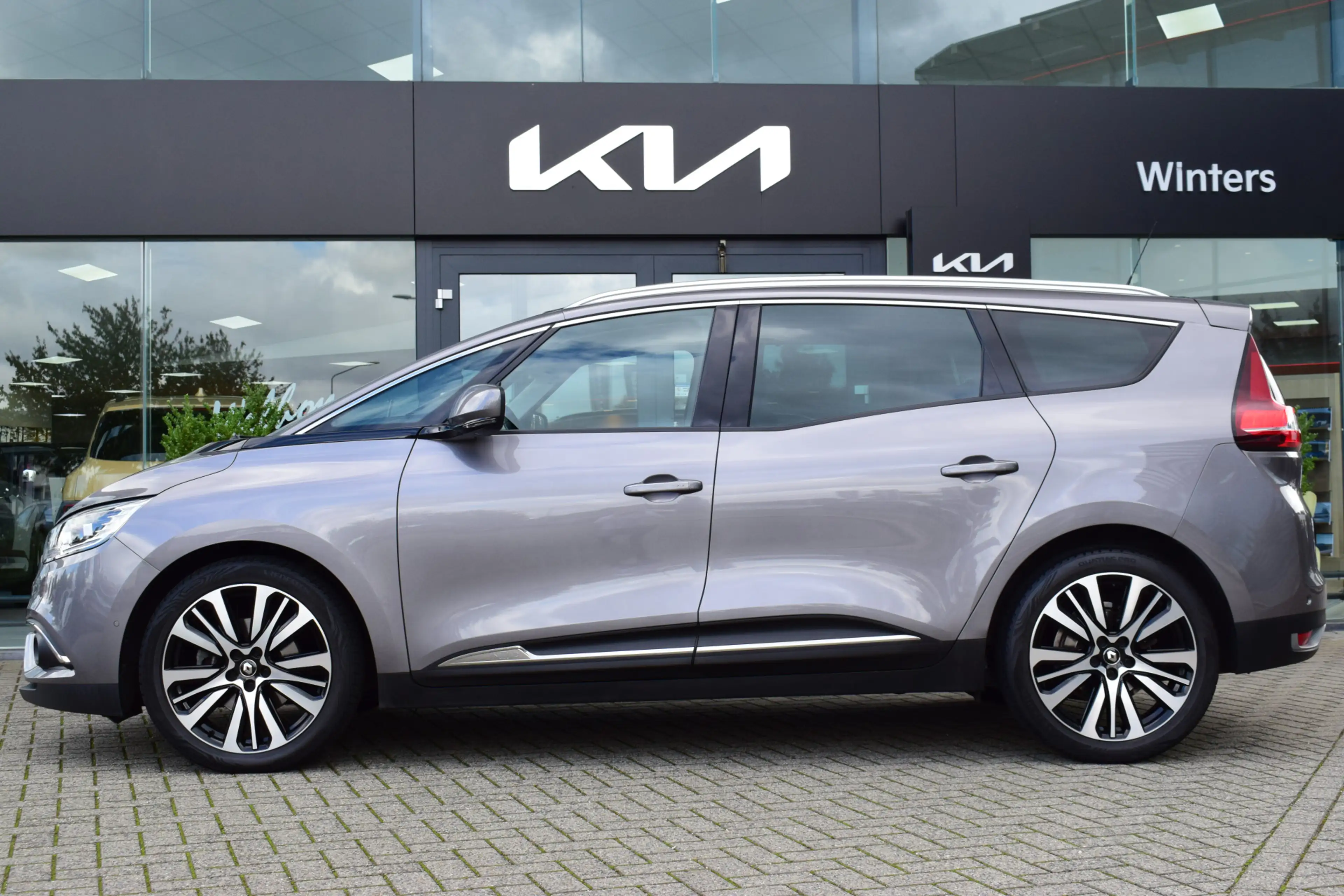 Renault Grand Scenic 1.3 TCe Initiale Paris Automaat Leder | Trekhaak | — photo 28