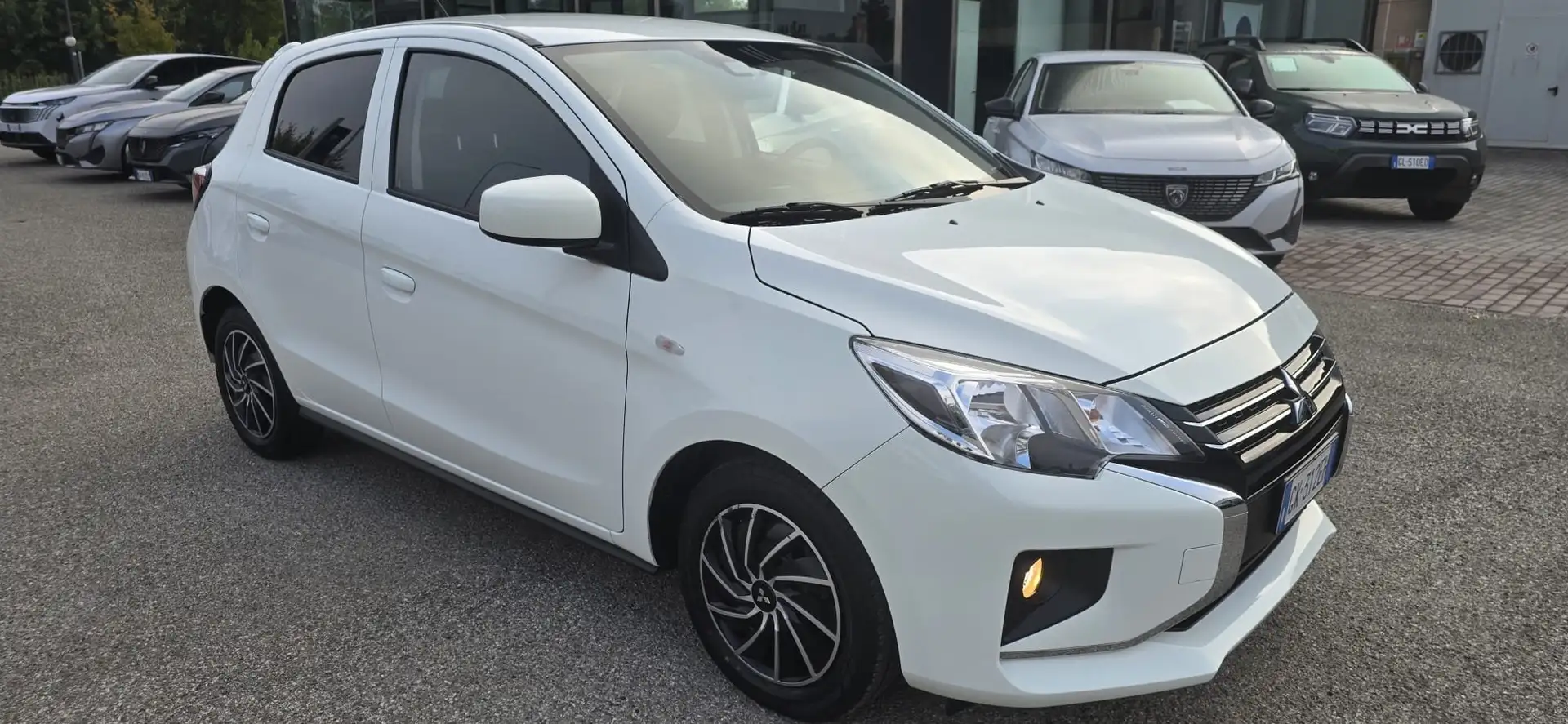 Mitsubishi Space Star 1.2 Funky 71 CV Bianco - 2