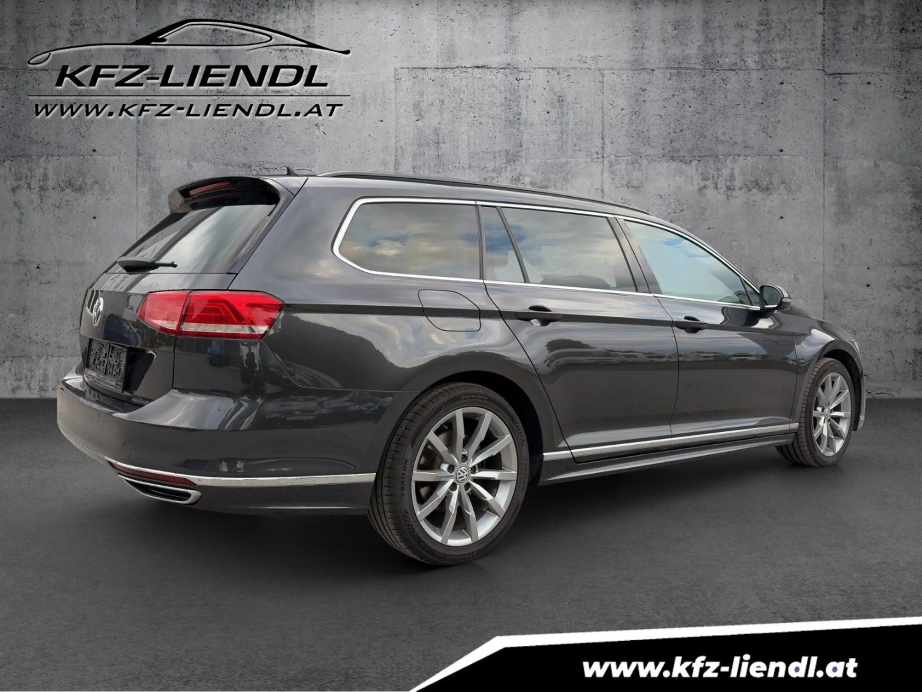 Volkswagen Passat Variant R-line — photo 4