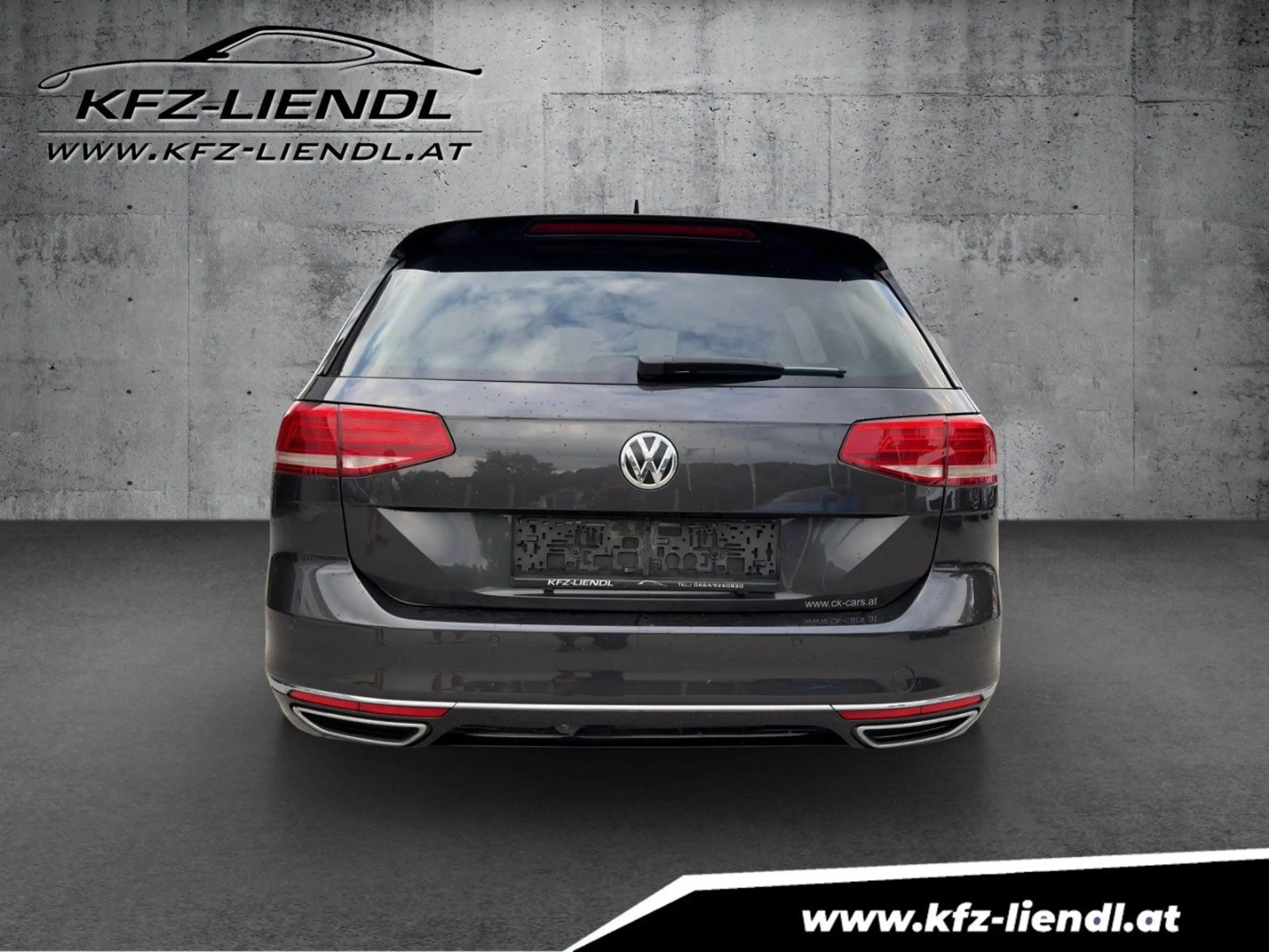 Volkswagen Passat Variant R-line — photo 6