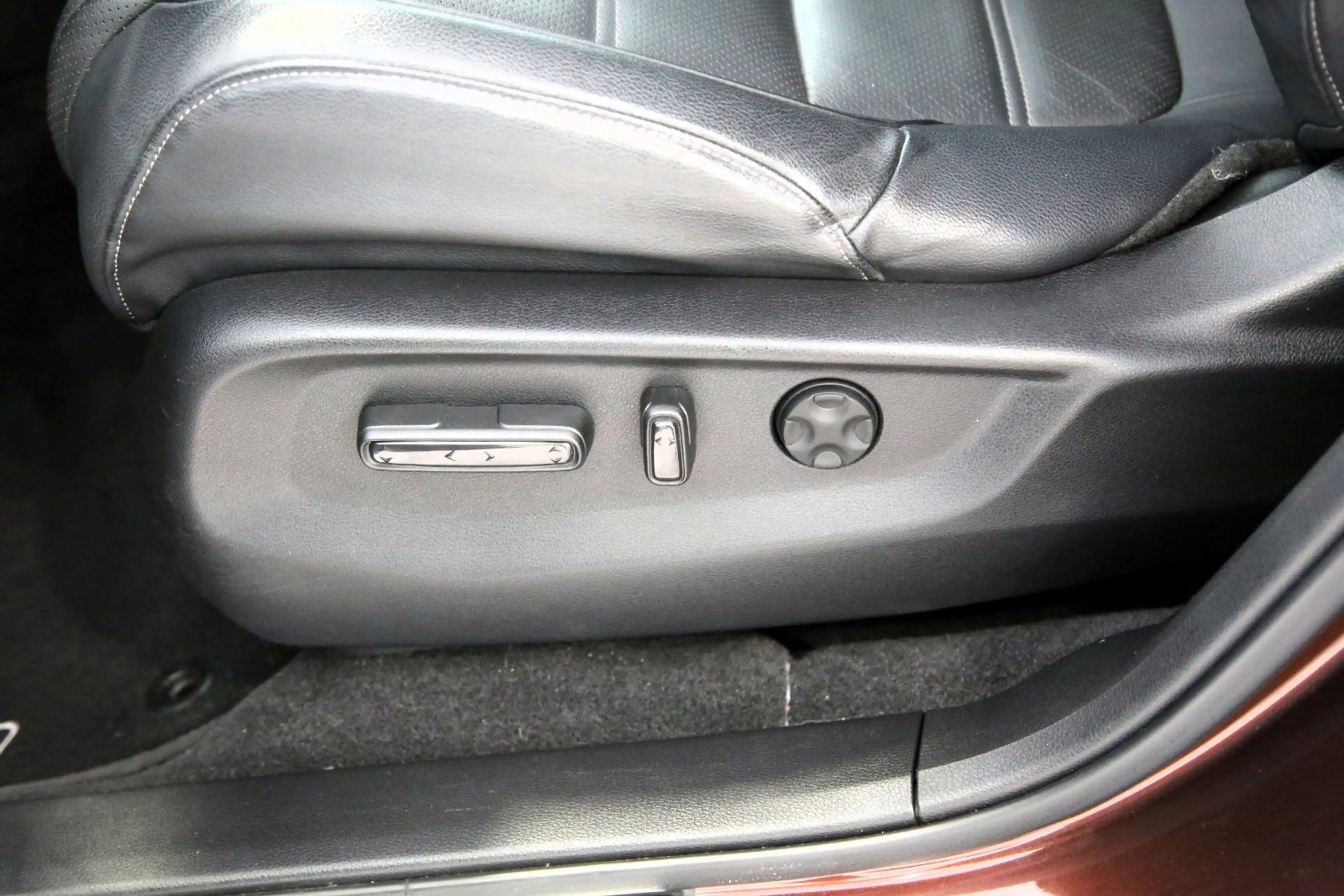 Honda CR-V 2.0 i-MMD HYBRID 4WD Executive — photo 19