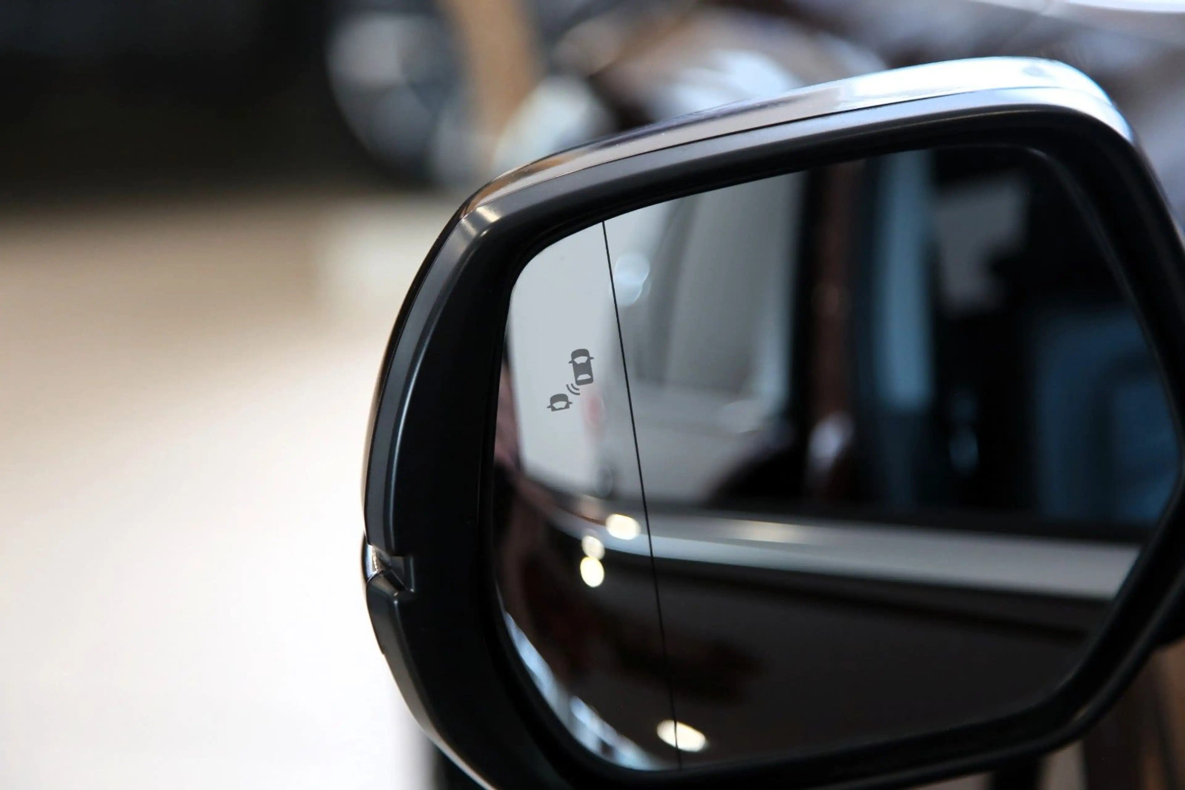 Honda CR-V 2.0 i-MMD HYBRID 4WD Executive — photo 20