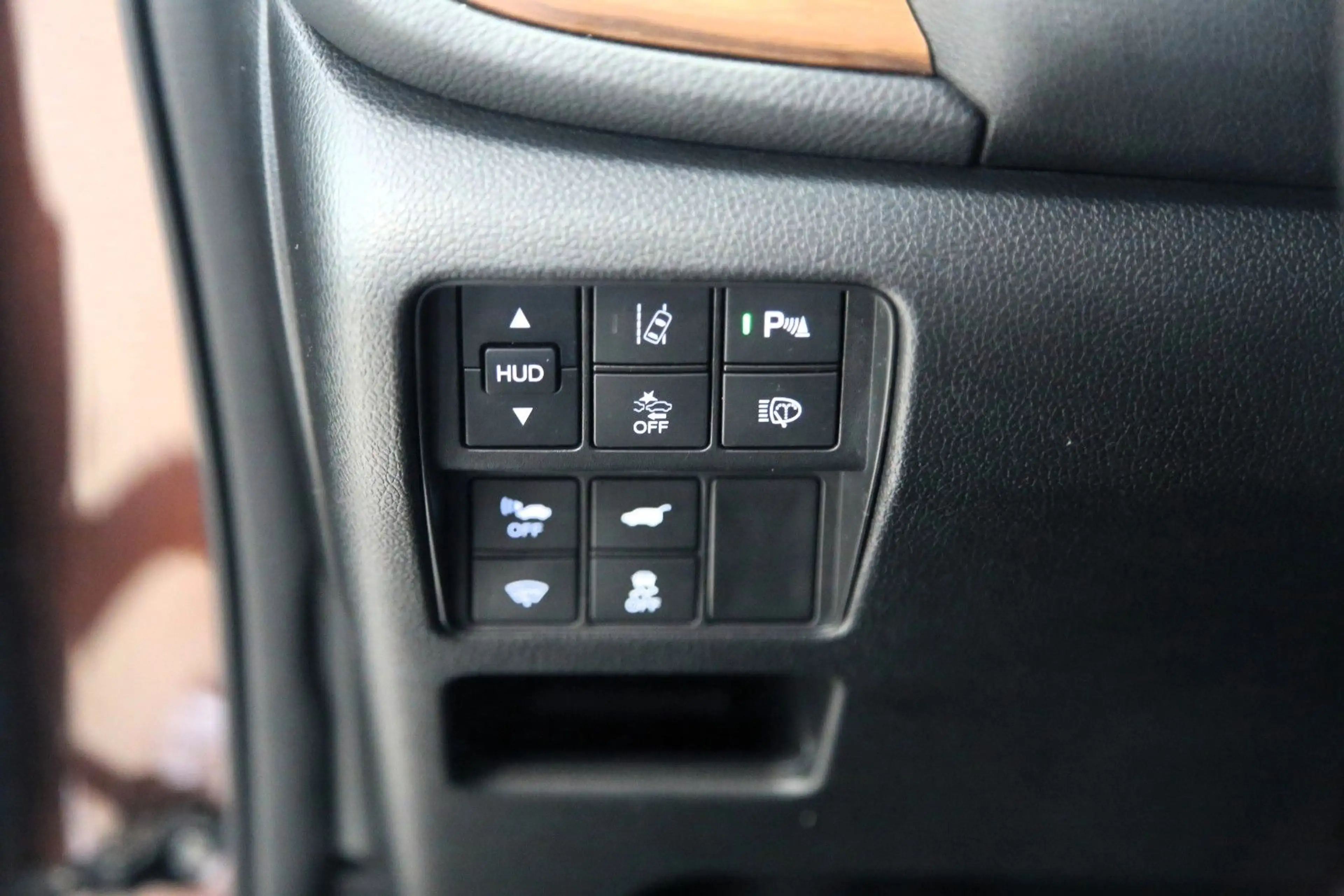 Honda CR-V 2.0 i-MMD HYBRID 4WD Executive — photo 28