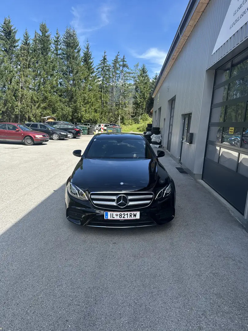 Mercedes-Benz E 400 4Matic 9G-TRONIC AMG Line - 2