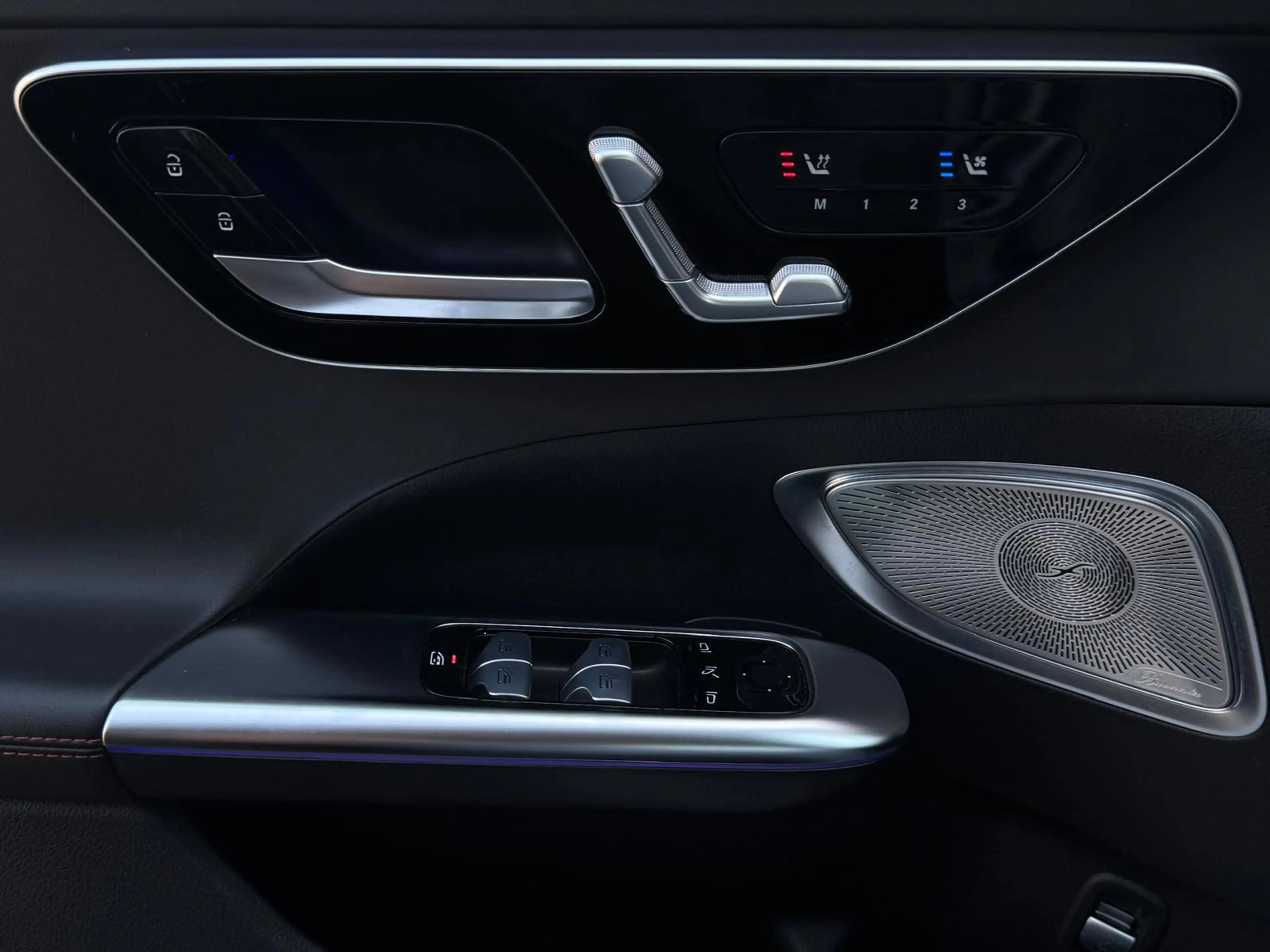 Mercedes-Benz C 43 AMG 4MATIC Vol | Panorama | Burmester | Head-Up | 3D C — photo 10