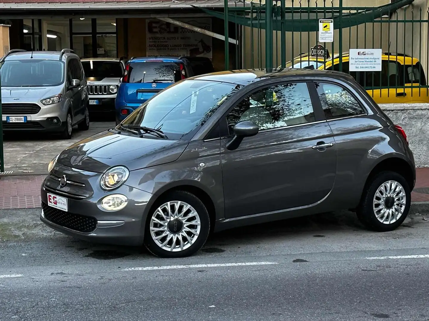 Fiat 500 *1.0 Hybrid Dolce vita Grijs - 1