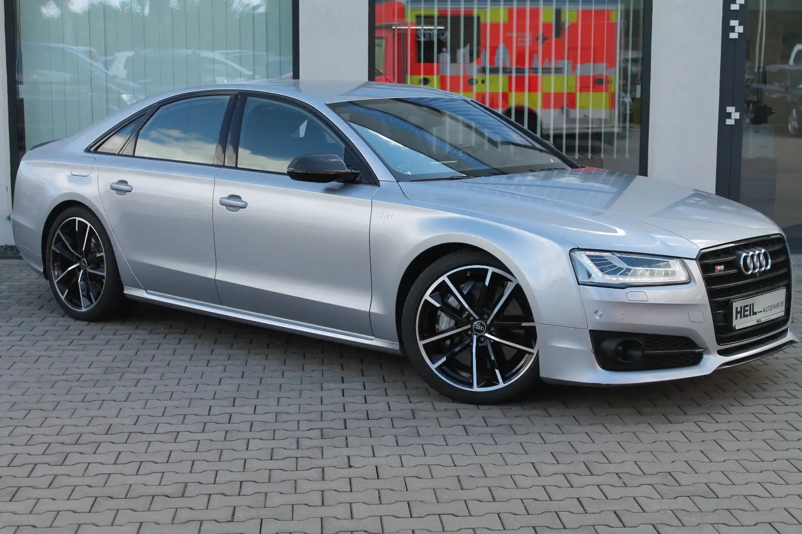 Audi S8 4.0 TFSI quattro plus*ACC*360°*MATRIX LED*AHK Argent - 1
