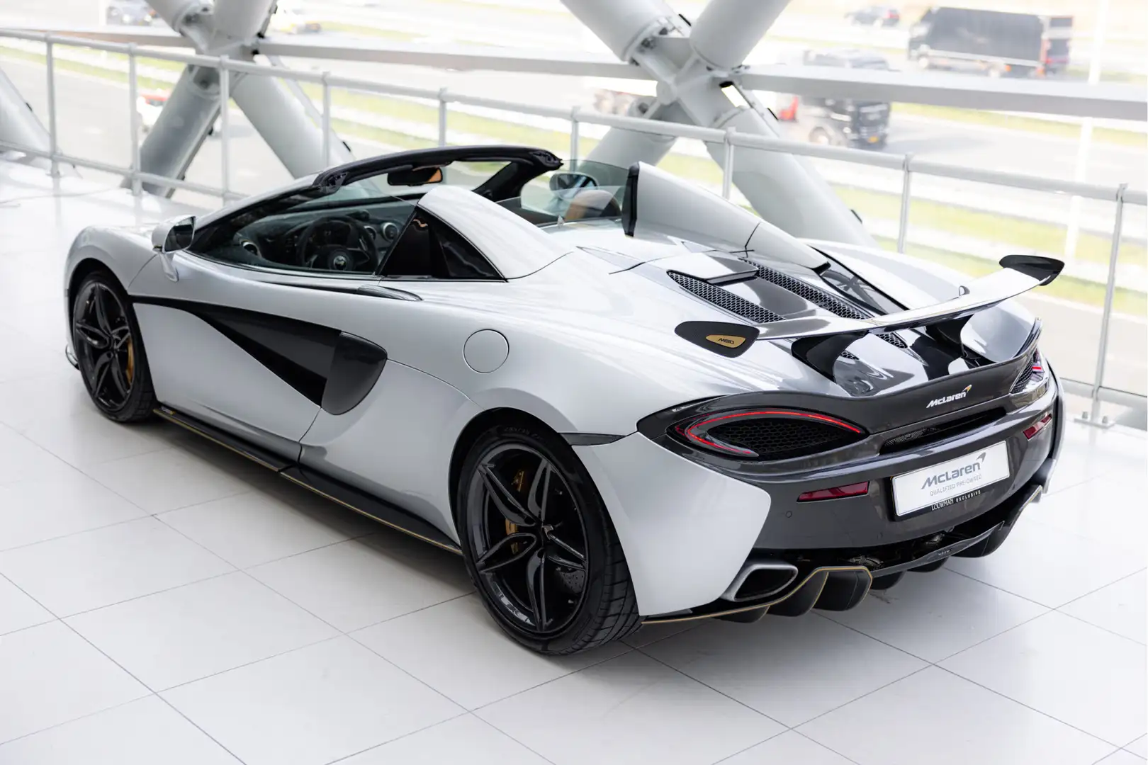 McLaren 570S Spider 3.8 V8 | MSO High Downforce Kit | Sadle tan Grau - 2