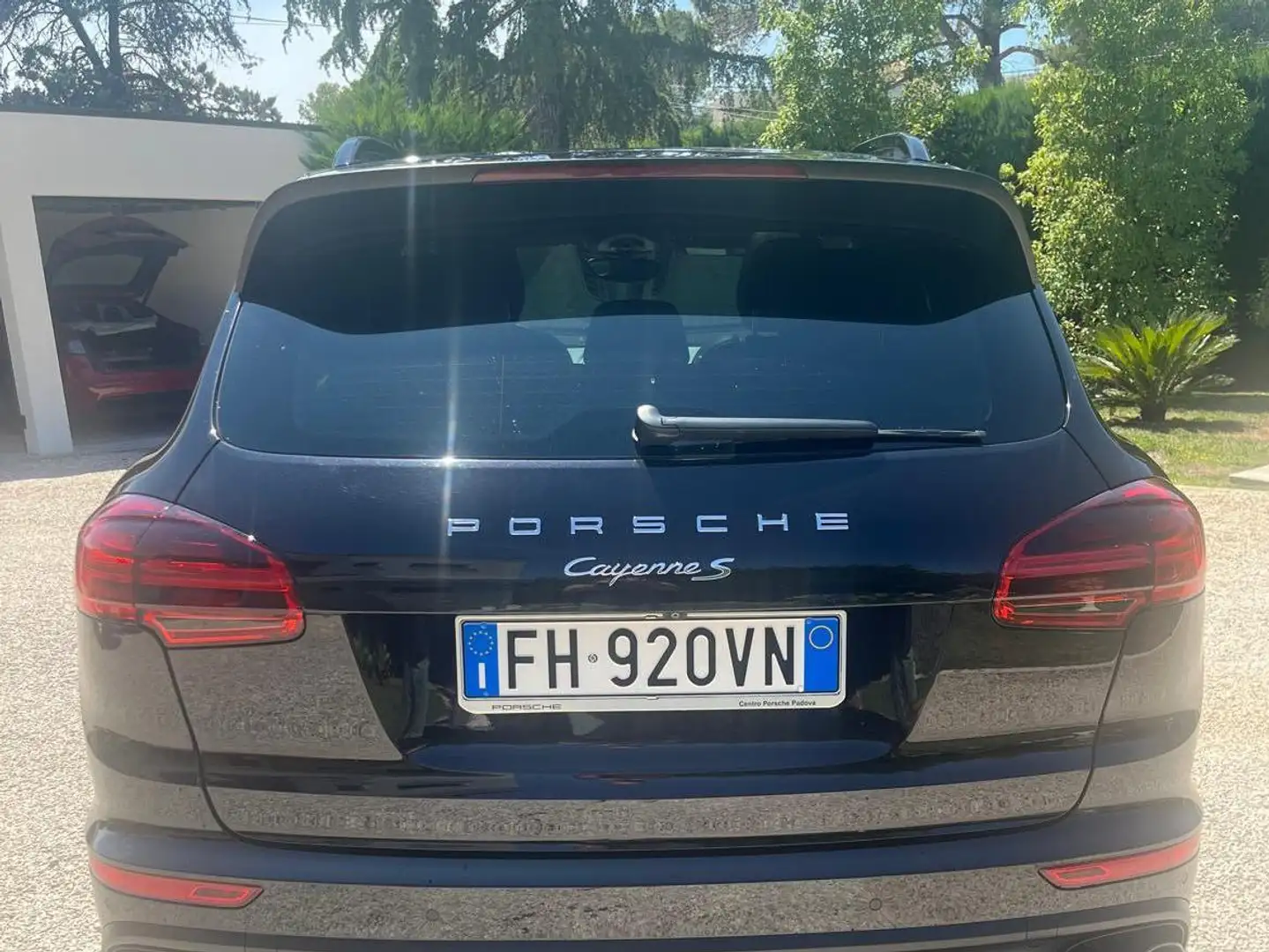 Porsche Cayenne 4.1 S Černá - 1