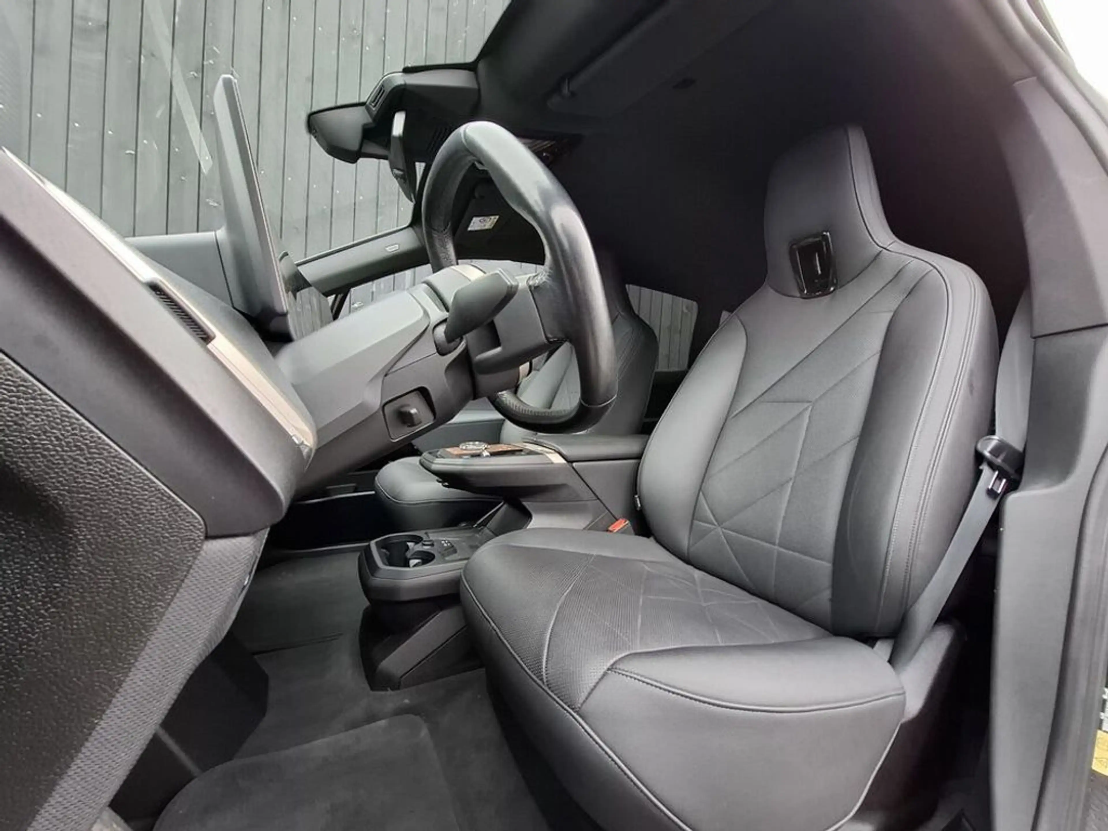 BMW iX 40 xDrive Sportpaket 71/kWh — photo 14