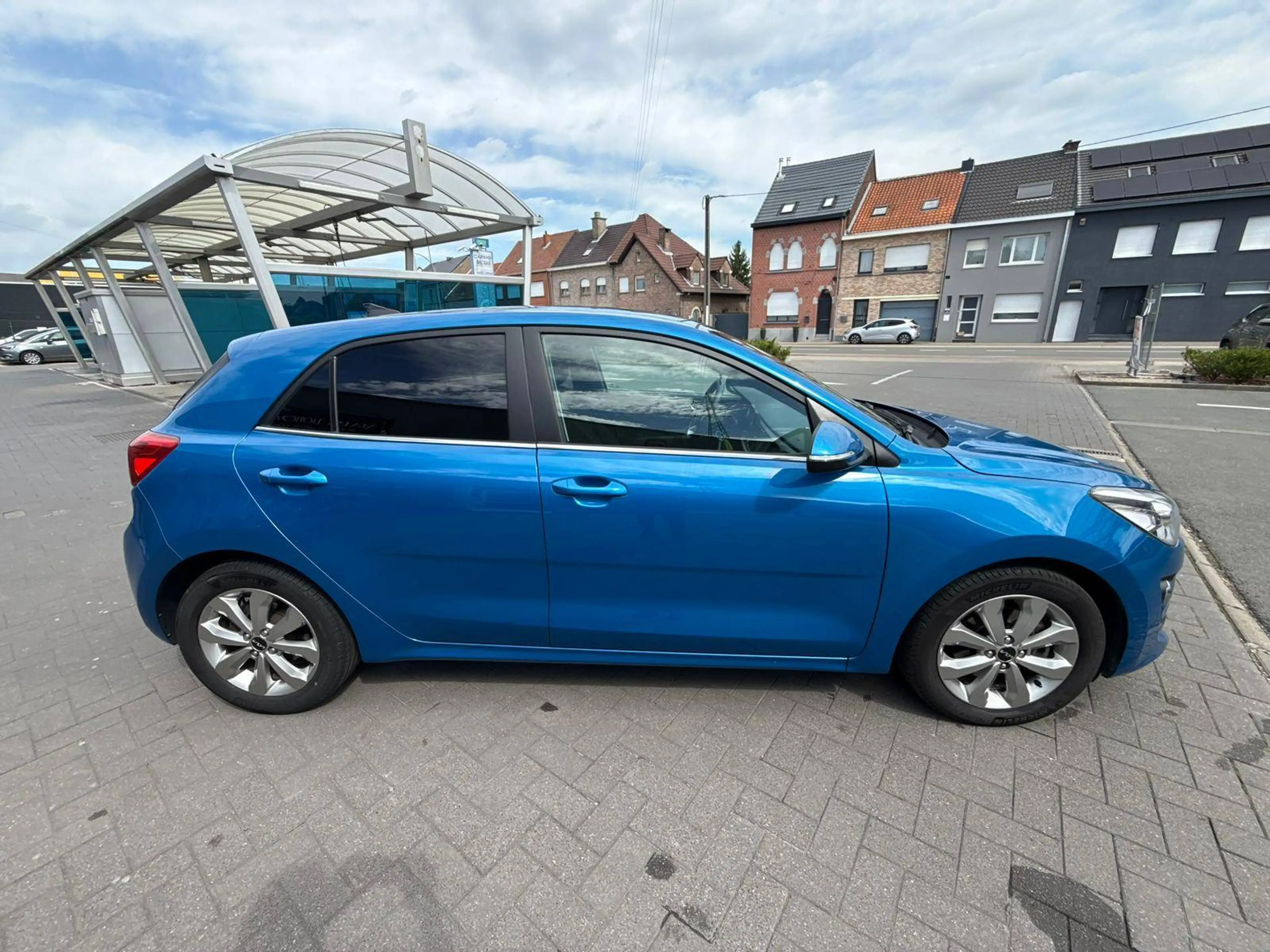 Kia Rio Rio 1.0 T Pulse GARANTIE — photo 4