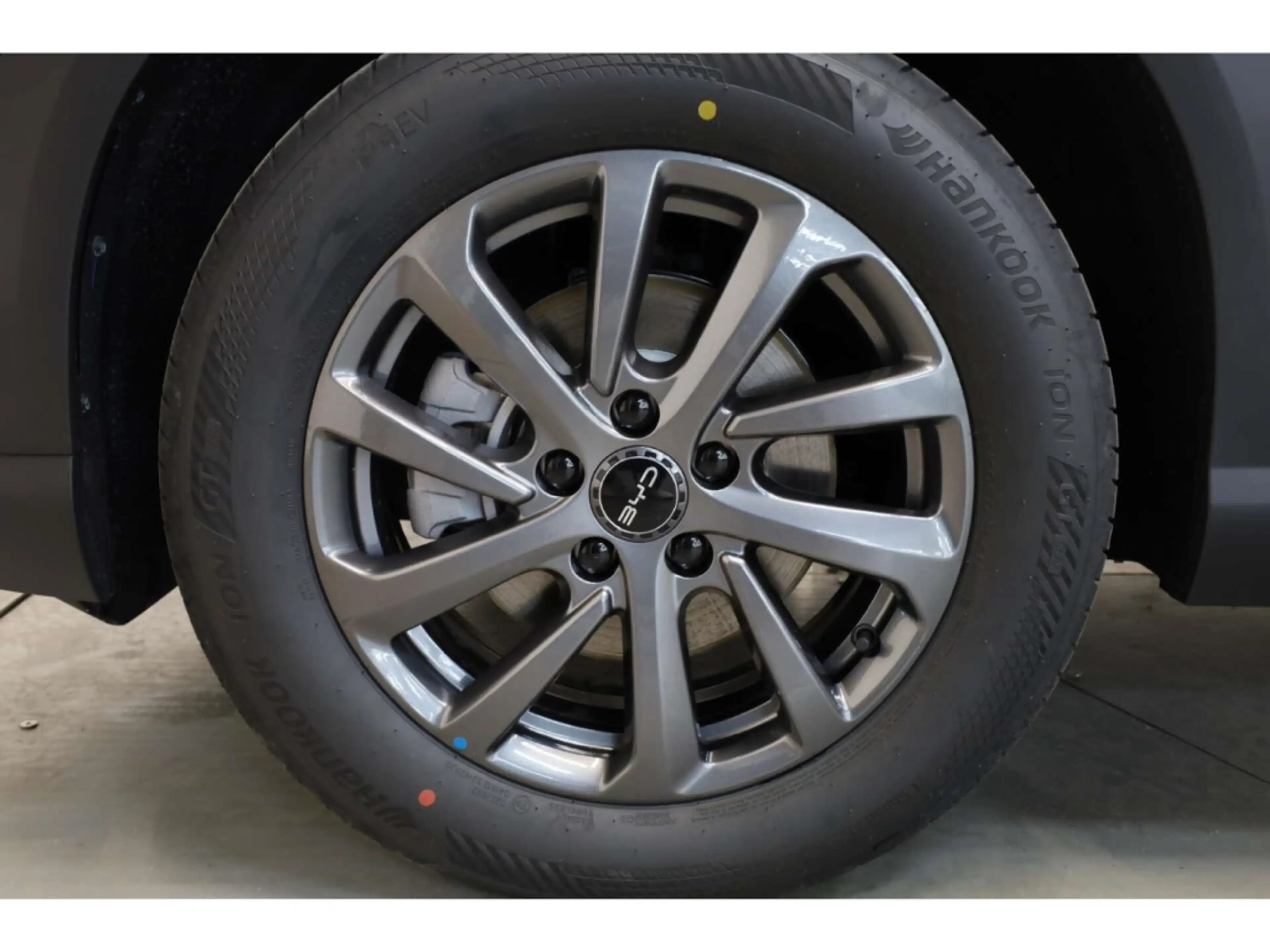 BYD Atto 2 DM-i Boost — photo 8