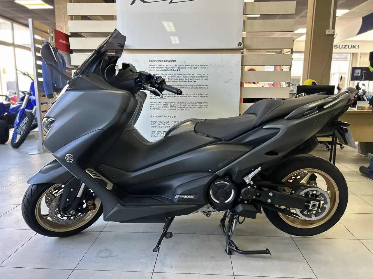 Yamaha Tmax 560
