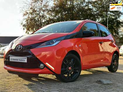 Toyota Aygo 1.0 VVT-i x-cite COLOR EDITION 5 DEURS AIRCO GROOT