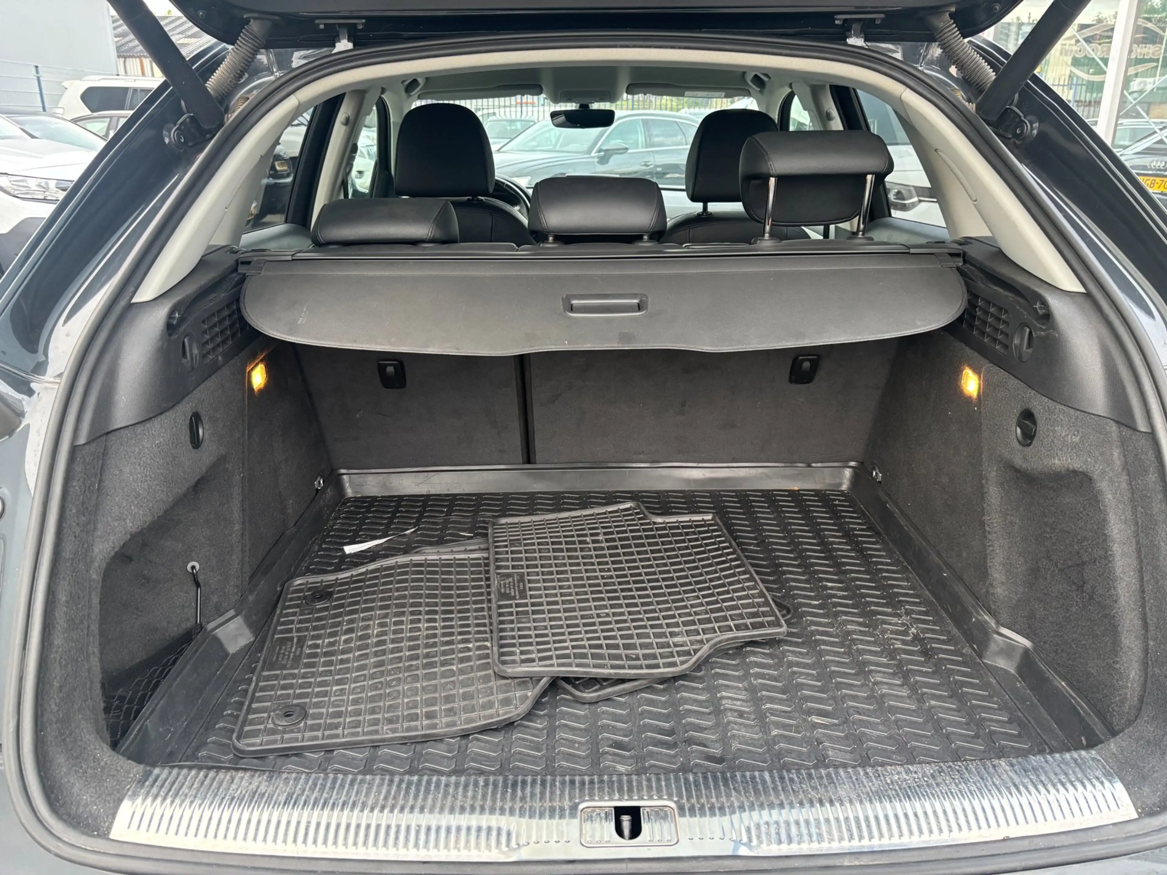 Audi Q3 1.4 TFSI CoD Sport Pro Line S — photo 8