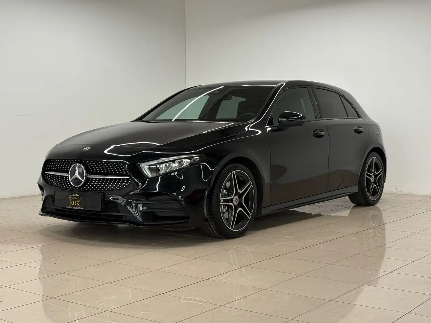 Mercedes-Benz A 200 AMG Paket RFK NightPaket SHZ LED Navi 18Zo Noir - 2