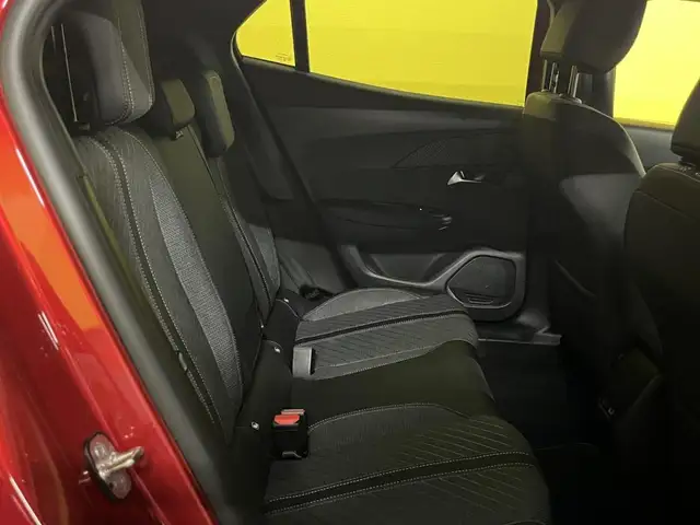 Peugeot 2008 view 10