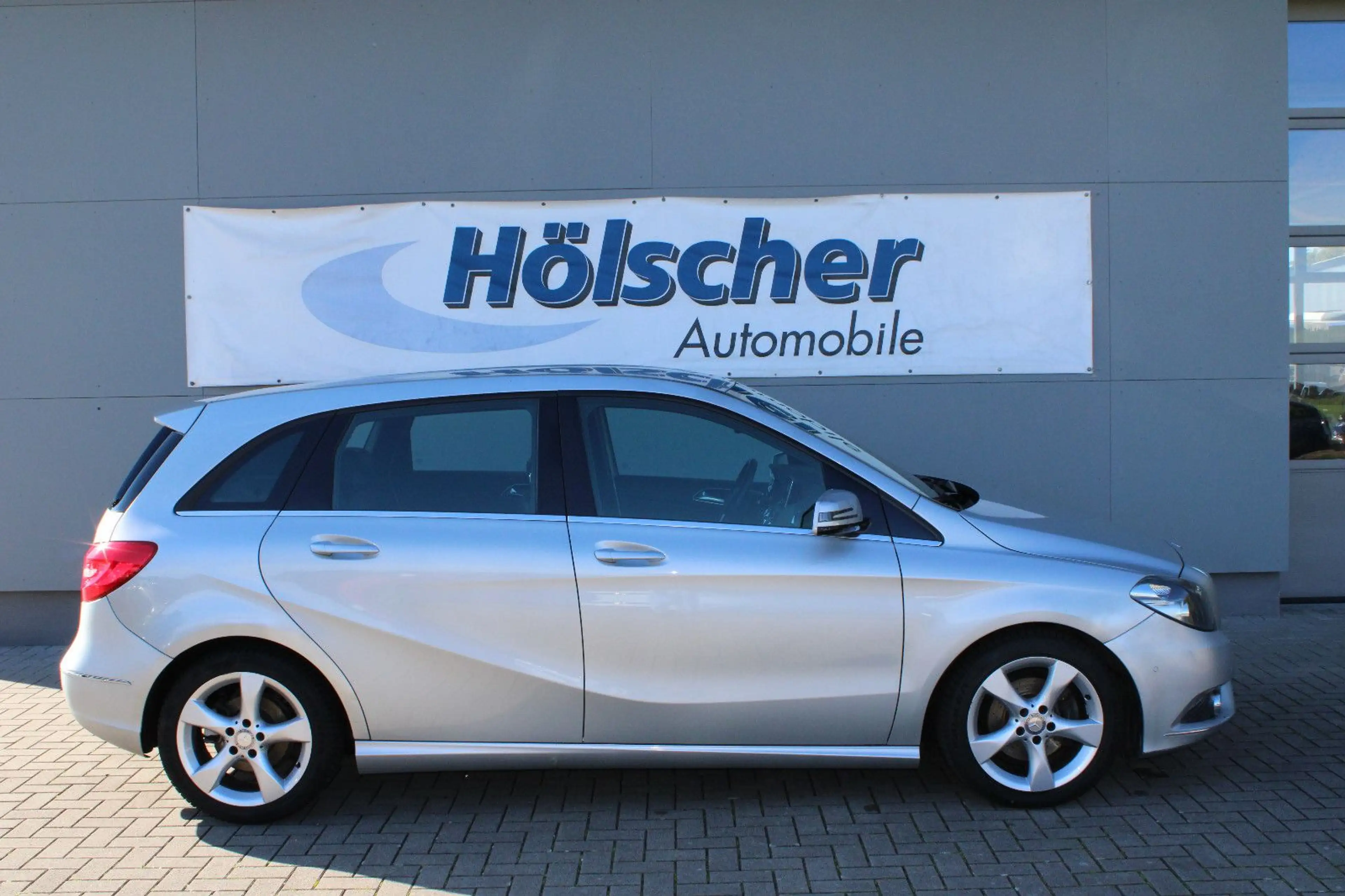 Mercedes-Benz B 200 !AUTOMATIK!NAVI;LEDER;PARKS;V&H,SITZH; — photo 5