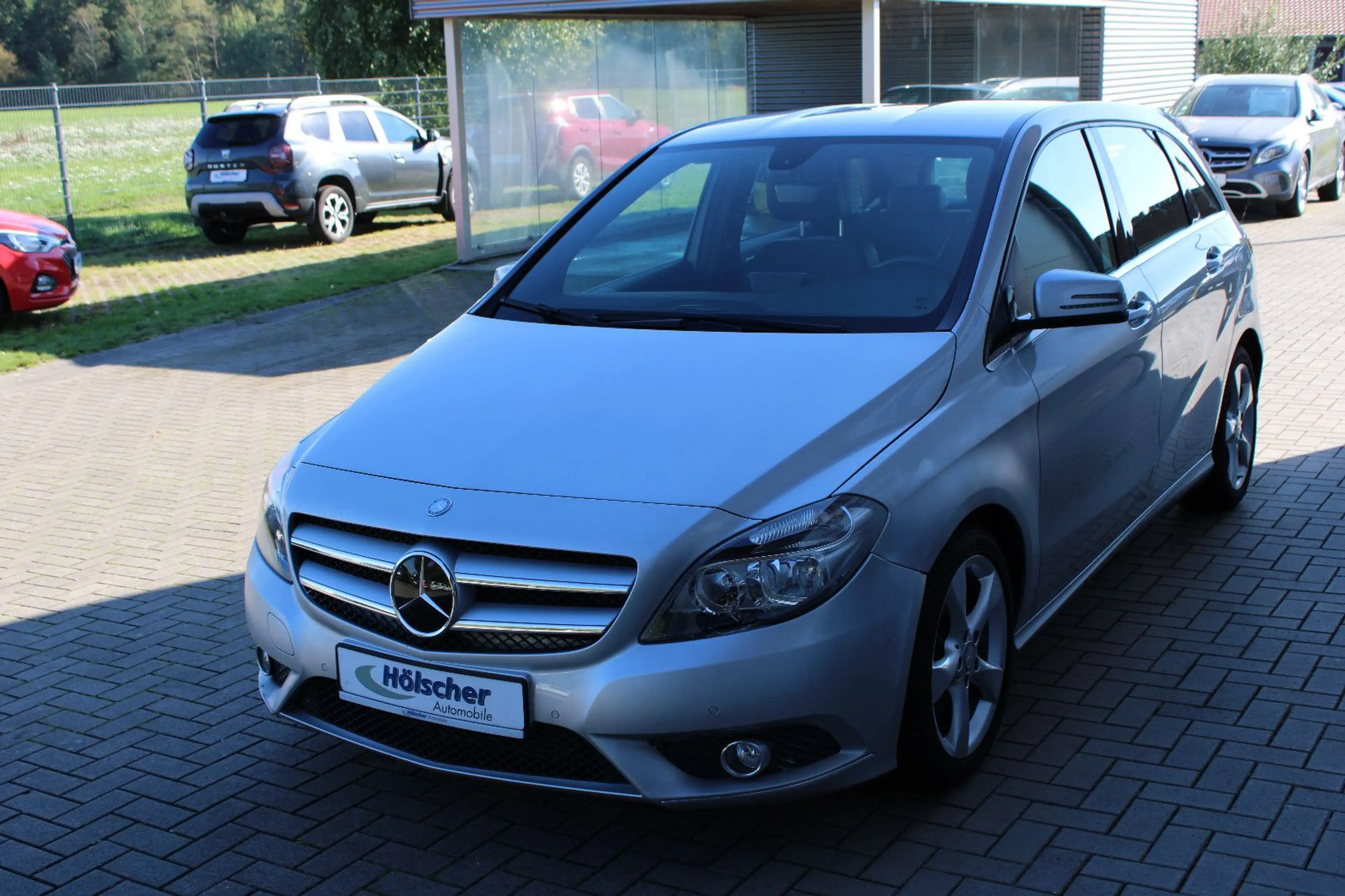 Mercedes-Benz B 200 !AUTOMATIK!NAVI;LEDER;PARKS;V&H,SITZH; — photo 3