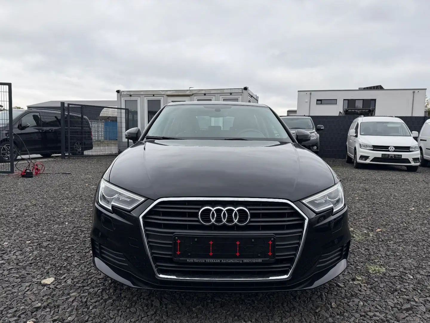 Audi A3 Sportback basis 2-Zonen-AC*PANO*PDCh*SHZ Schwarz - 2