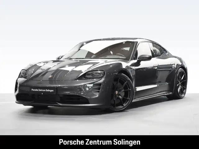 Porsche Taycan GTS Bose Beifahrerdisplay HeadUp 21'' InnoDrive