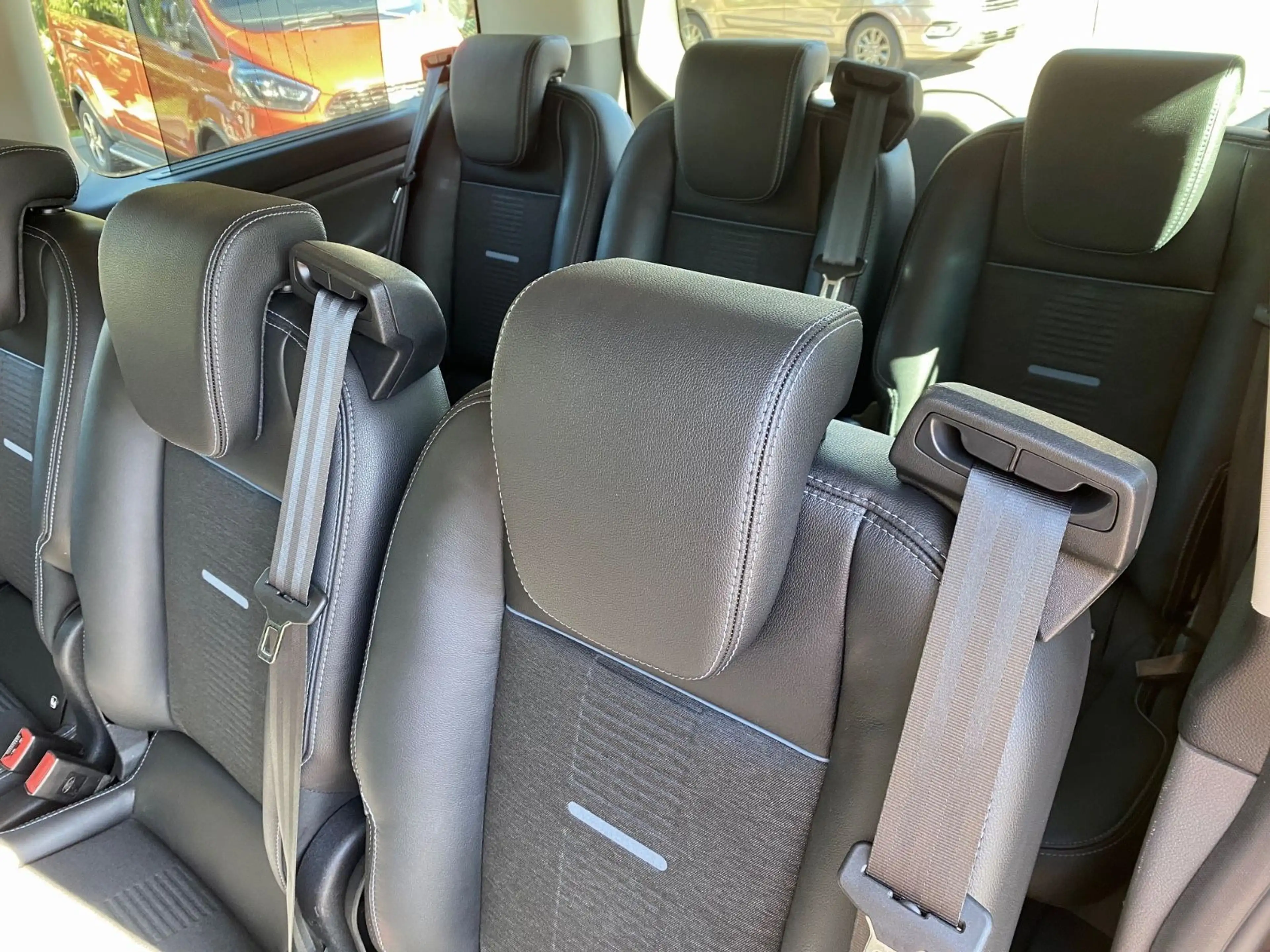 Ford Tourneo Custom Active L1 8-fach bereift — photo 10