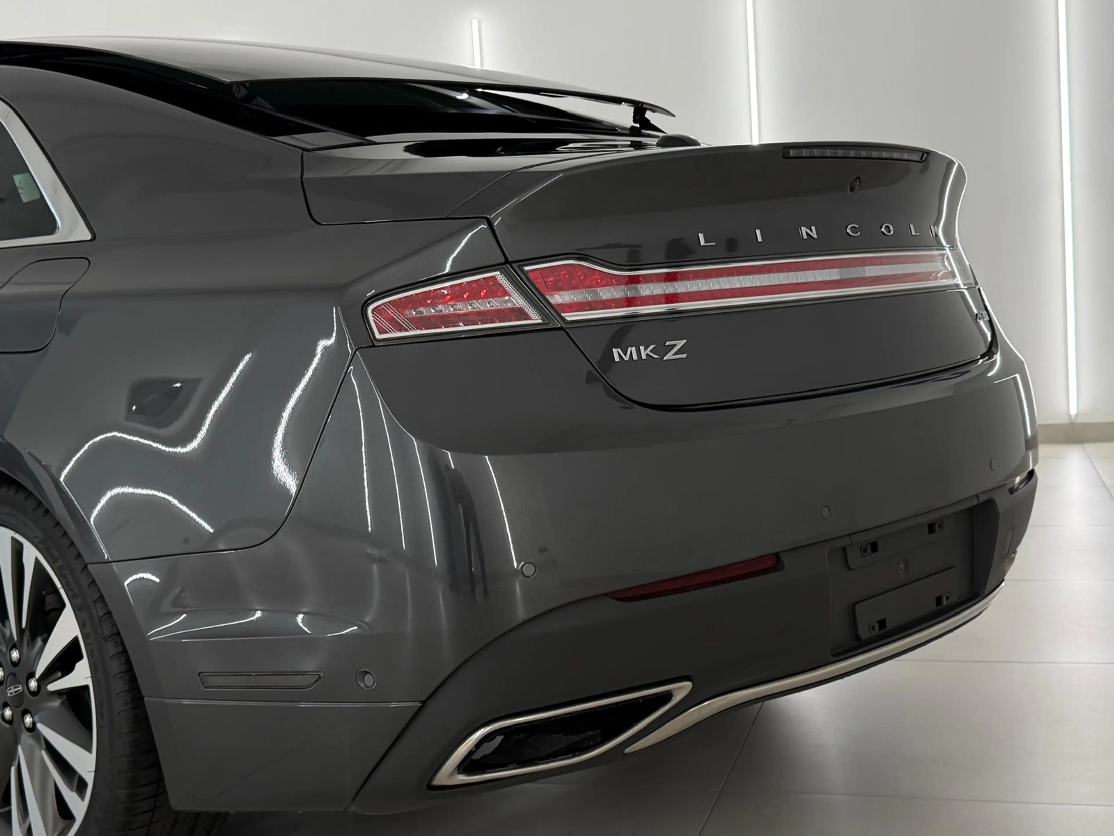 Lincoln MKZ 2.0L HEV Reserve ACC / PANO / Carplay — photo 7