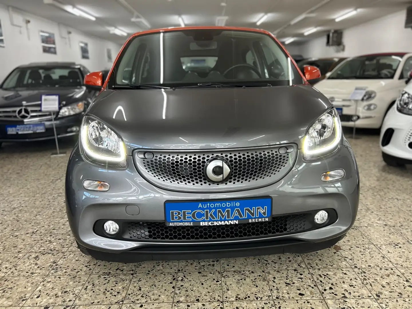 smart forFour forfour Basis 52kW Allwetter/Navi/SHZ Gris - 2
