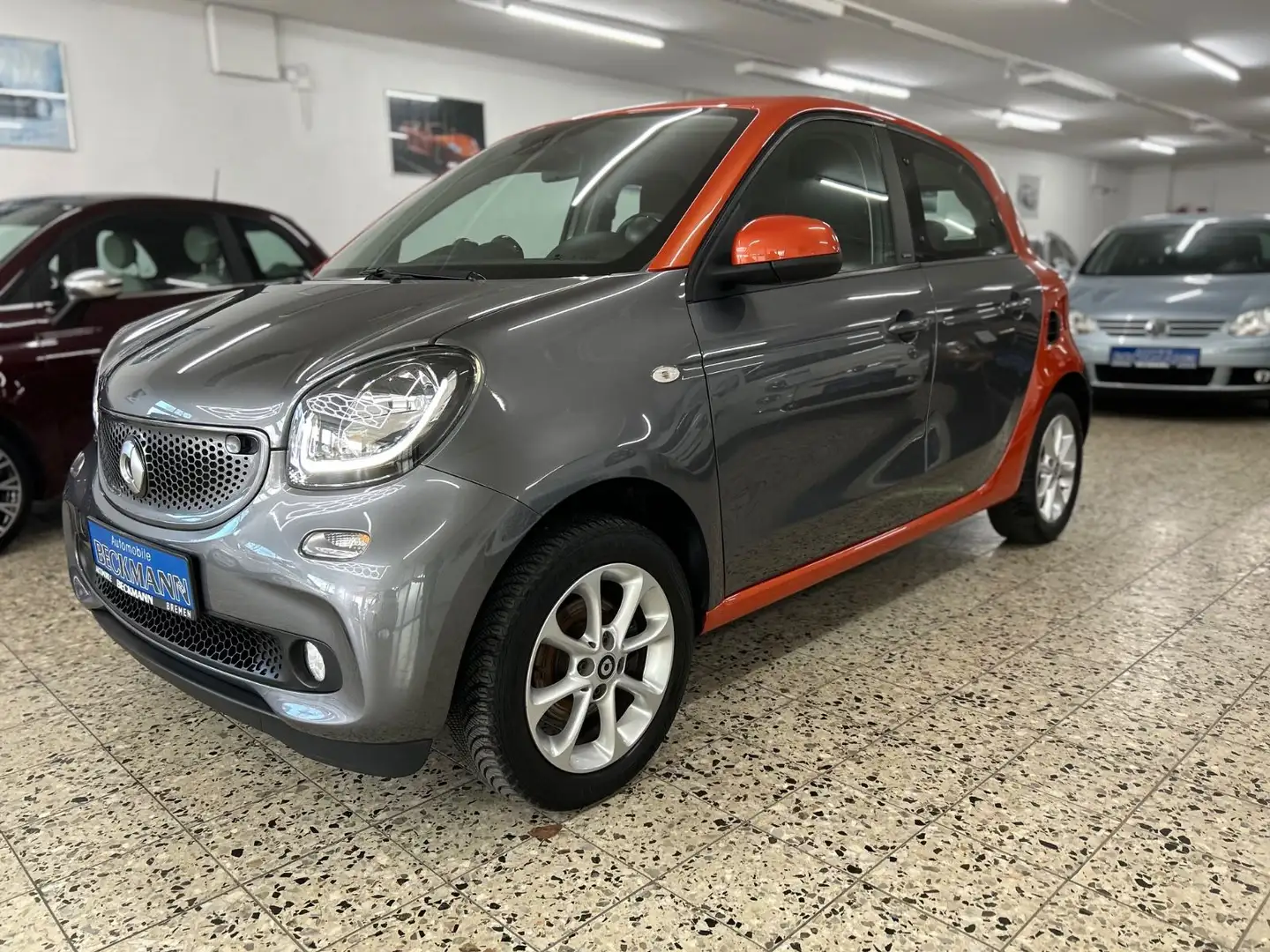 smart forFour forfour Basis 52kW Allwetter/Navi/SHZ Gris - 1