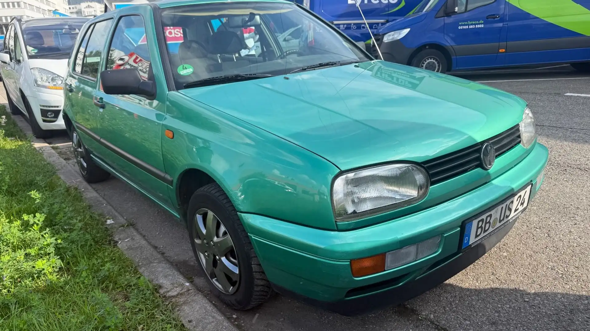 Volkswagen Golf 1.8, Automatik, SD, Klima, Sitzheizung Grün - 1
