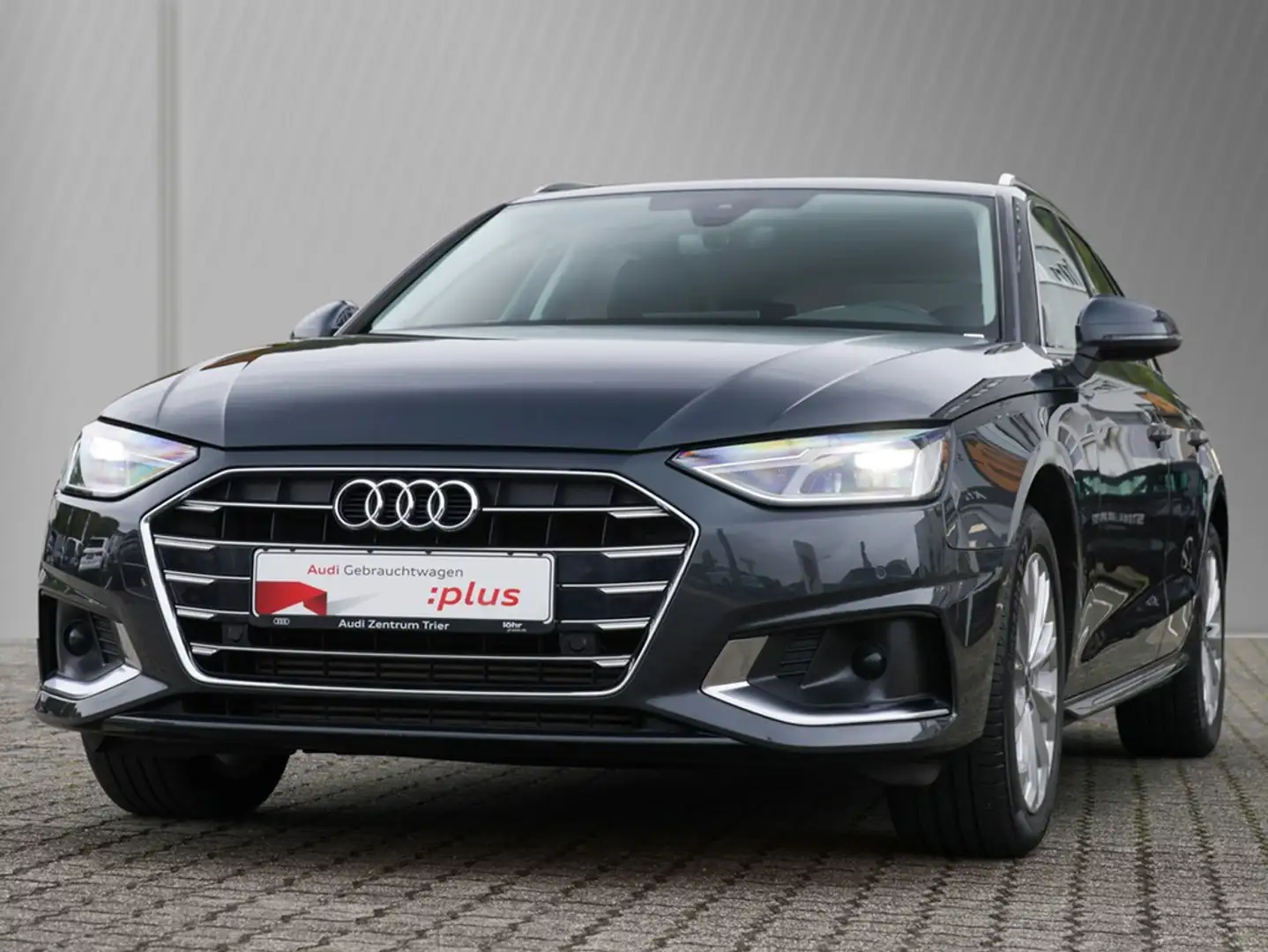 Audi A4 Avant 35 TFSI advanced S-tronic Grau - 2