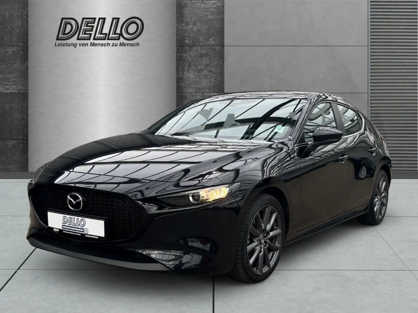 Mazda 3 Selection 2.0 M-Hybrid HUD Navi Bose 360 Kamera LE Zwart - 1
