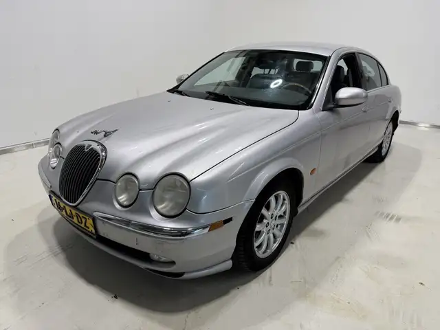 Jaguar S-Type